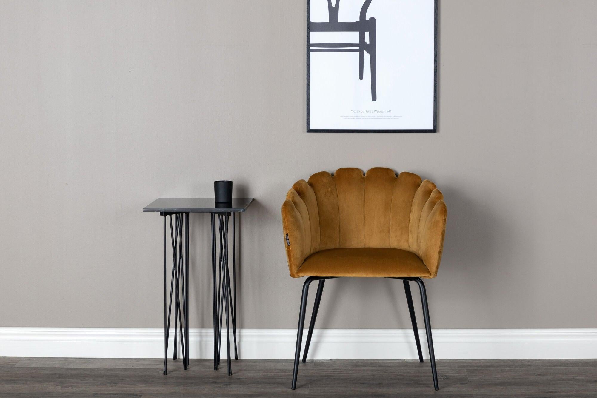 Armlehnenstuhl Limhamn aus Samt - Gelb-Armlehnenstuhl-Furniture Fashion-le canapé