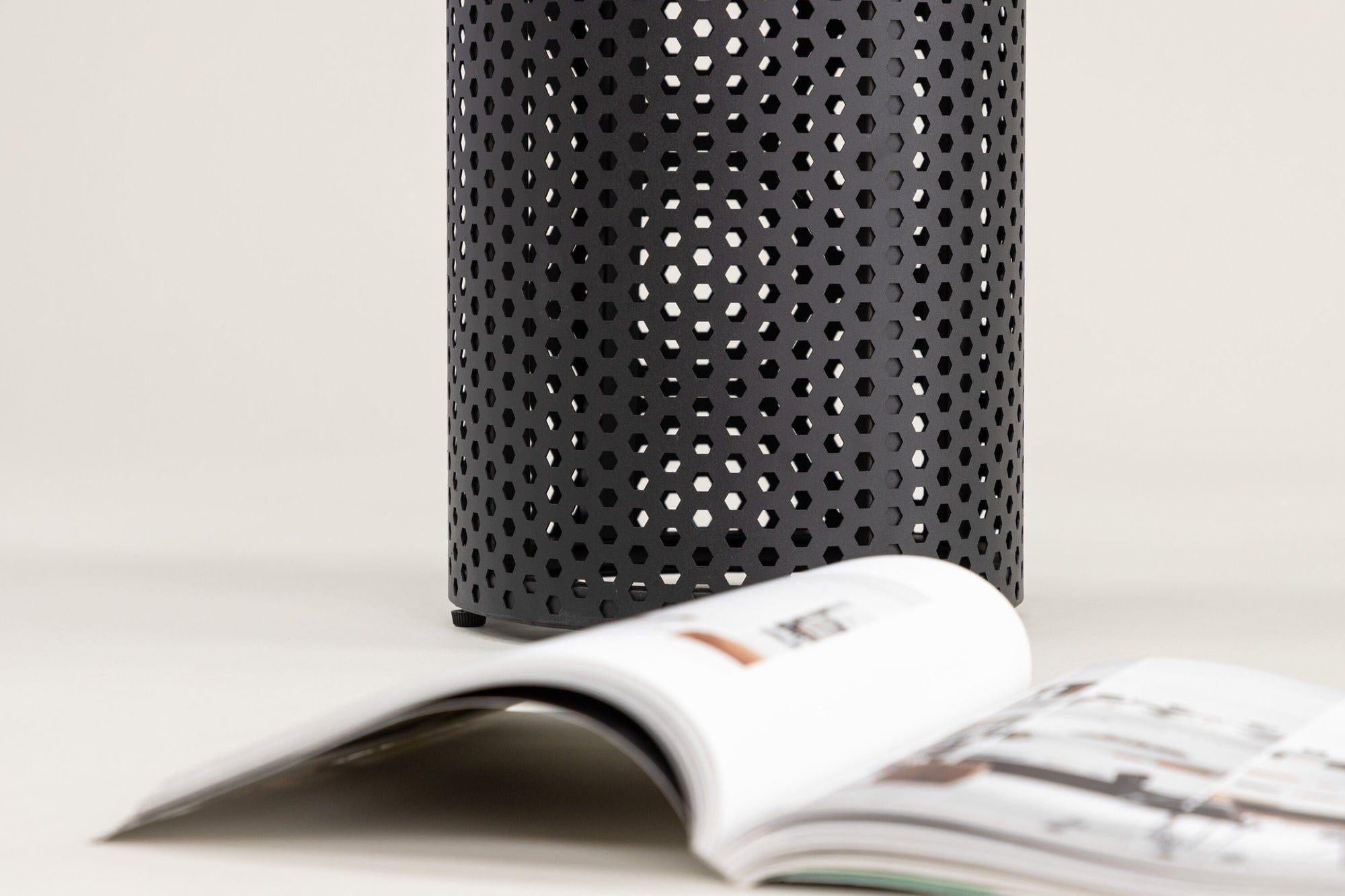 Beistelltisch Bearsden x Josefin Lustig ⌀40cm aus Metall - Schwarz-Beistelltische-Venture Home-le canapé
