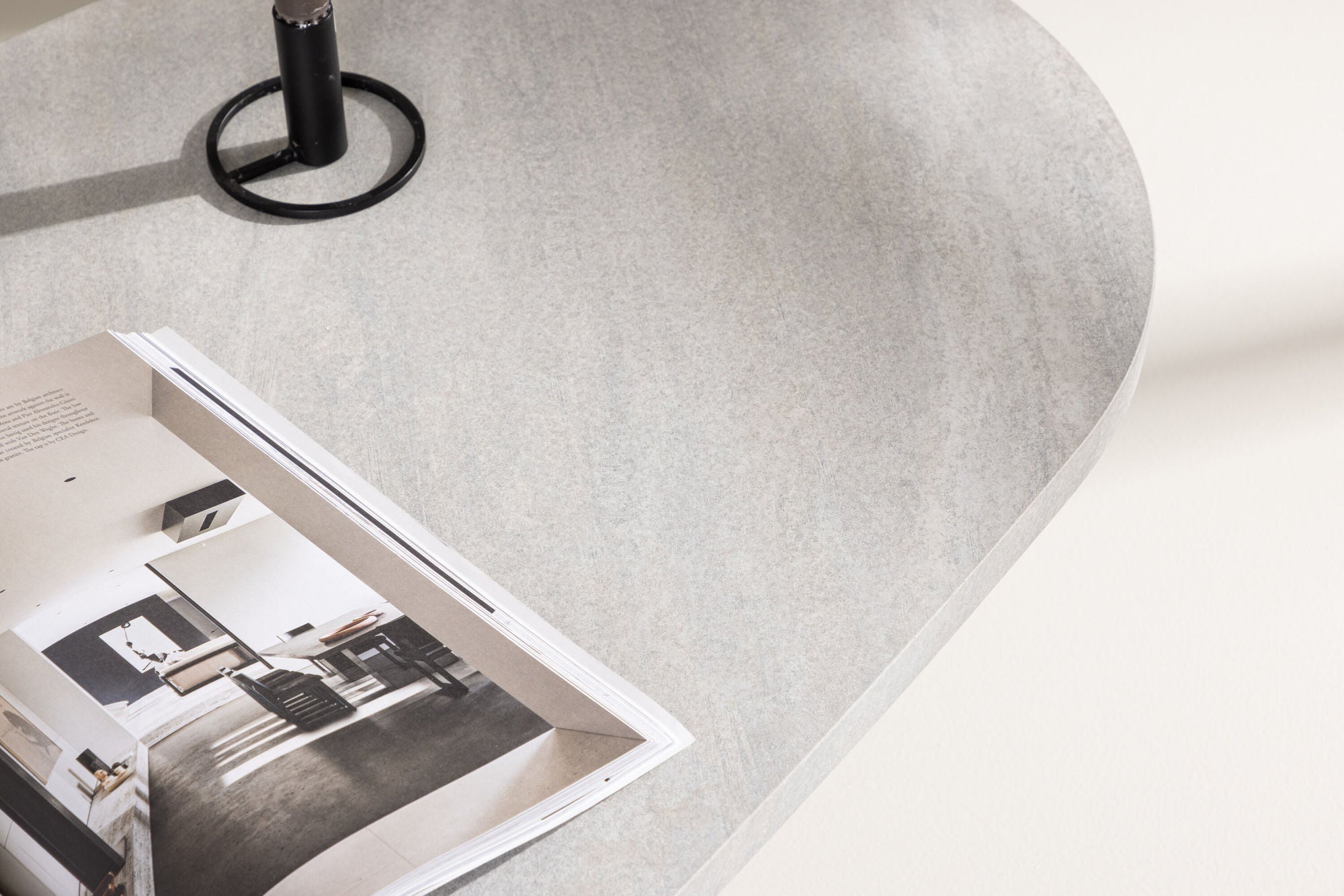 Couchtisch Grönvik 130cm in Betonoptik - Mokka & Hellgrau-Couchtisch-Venture Home-le canapé