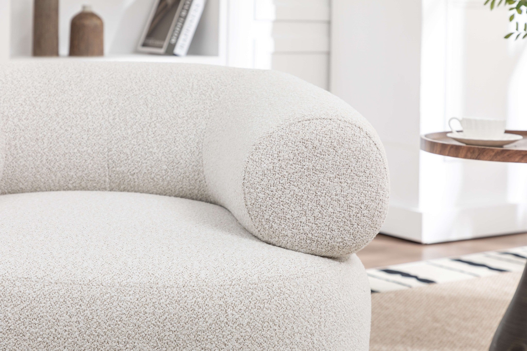 Drehsessel Alessa aus Teddy Bouclé - Weiß-Loungesessel-le canapé-le canapé