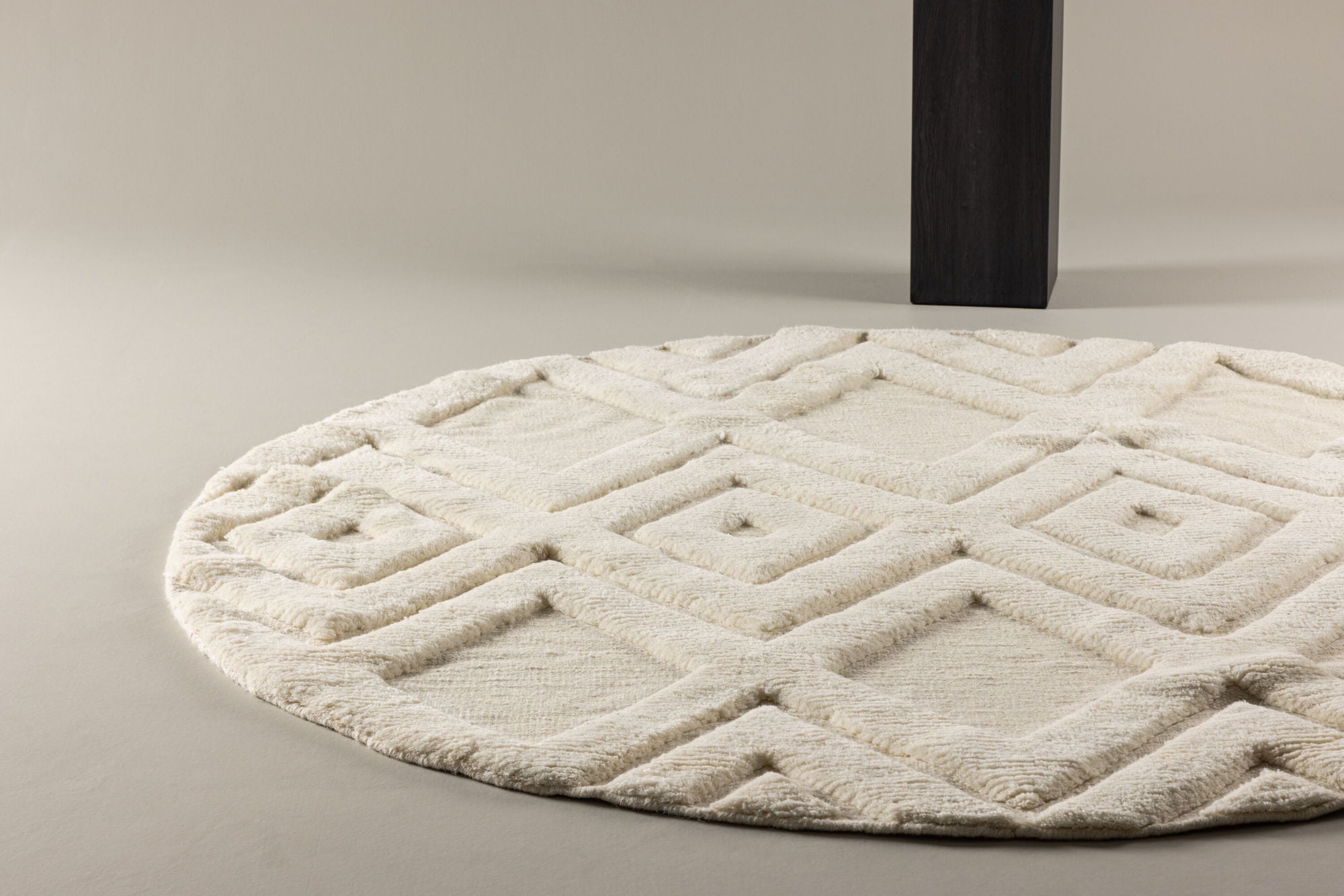 Teppich Dahlia rund 200*200 -White-Teppich-le canapé