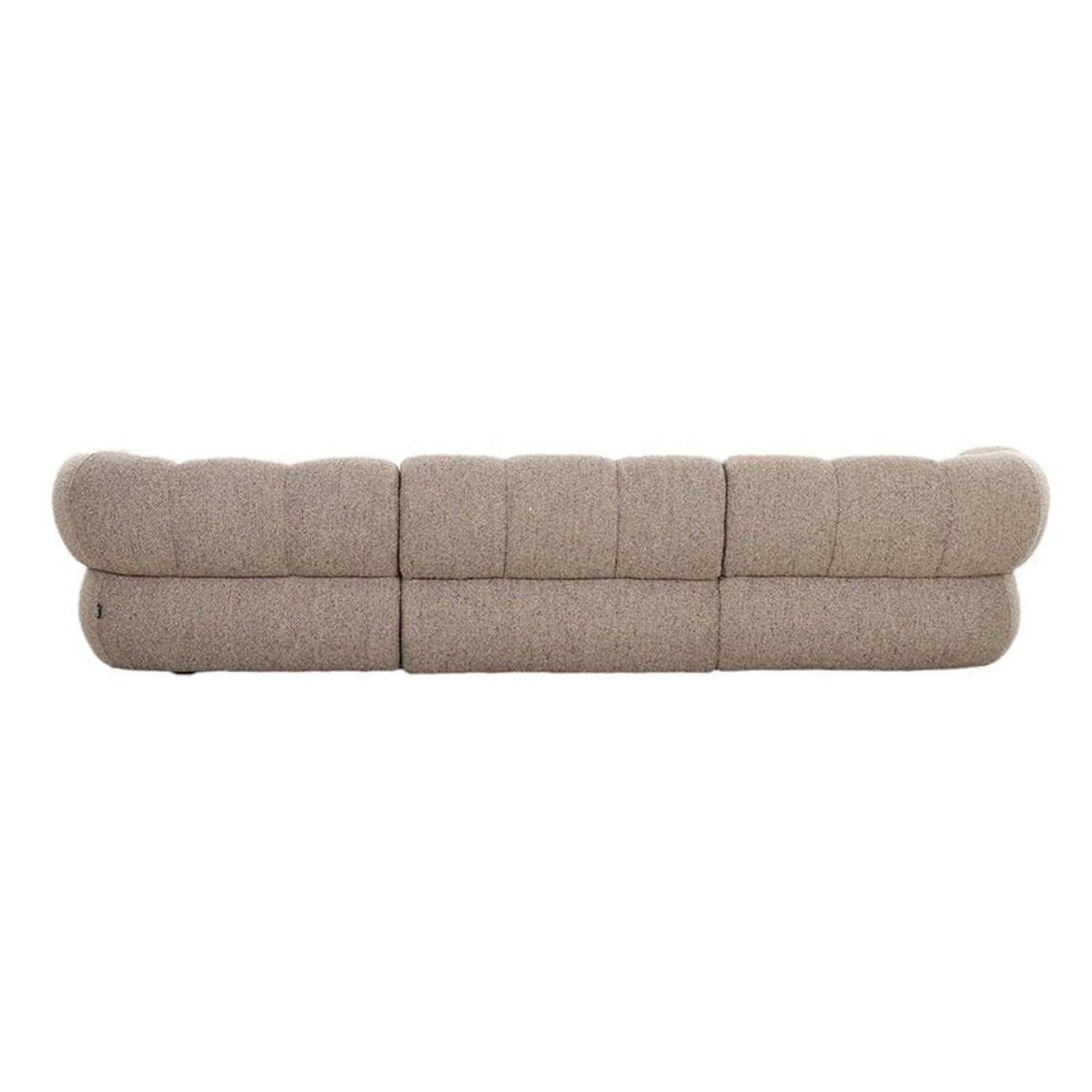 Ecksofa New York als 4-Sitzer aus Bouclé - Longchair rechts - Sand-Ecksofa-Pole to Pole-le canapé