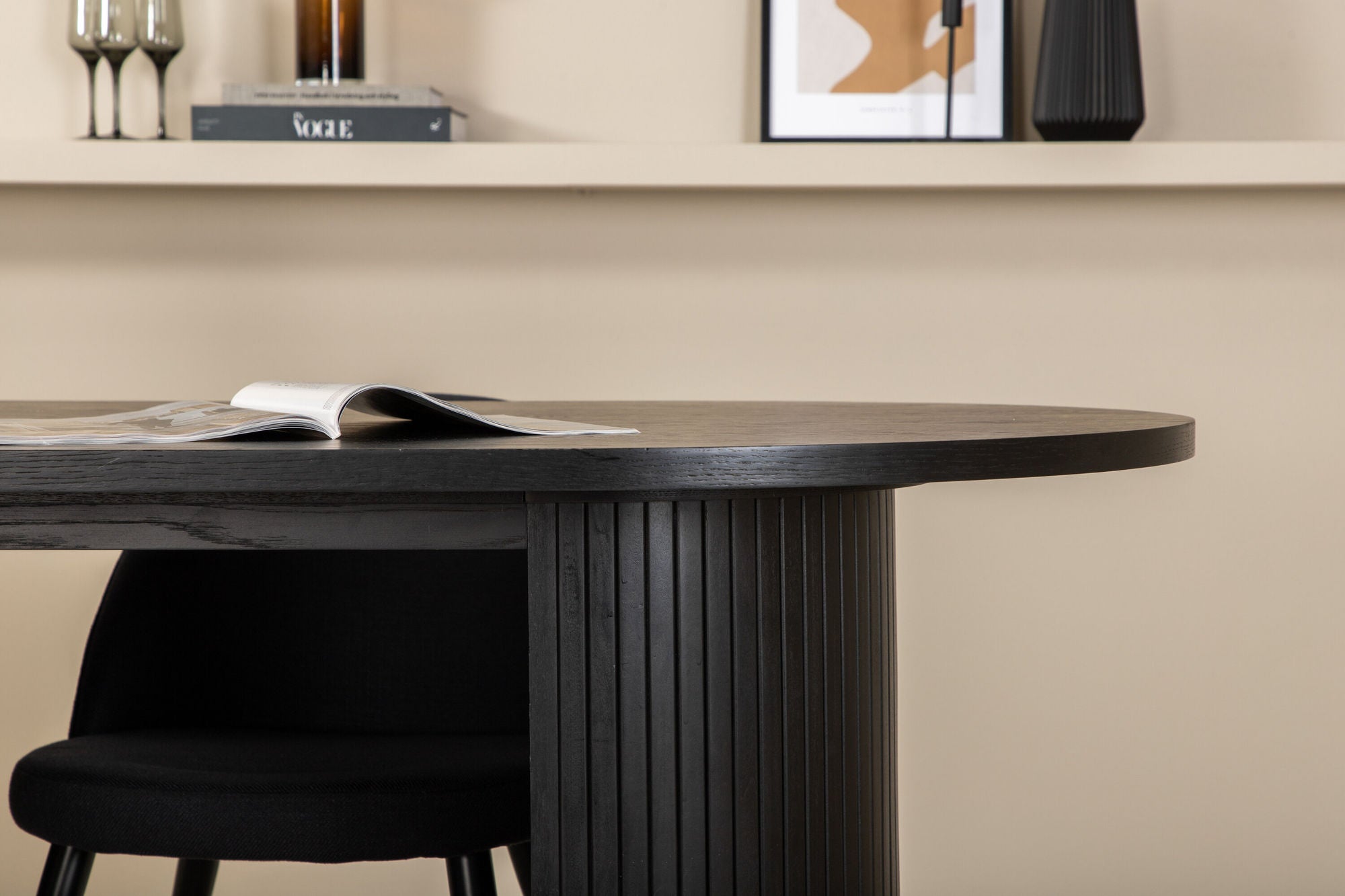 Essgruppe Esstisch Bianca Oval 200cm mit Stühlen Velvet - Schwarz-Essgruppen Oval-Venture Home-le canapé