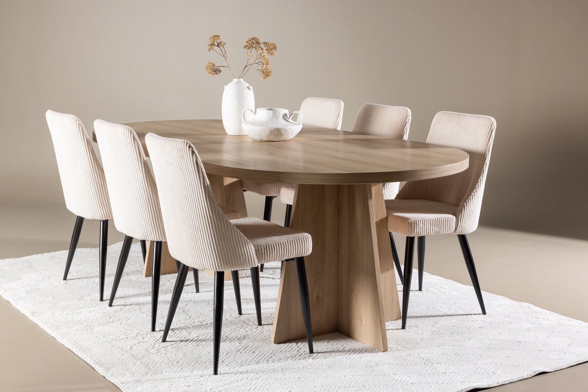 Essgruppe Esstisch Bootcut 230*115cm mit Stühlen Leone aus KordEssgruppe Oval