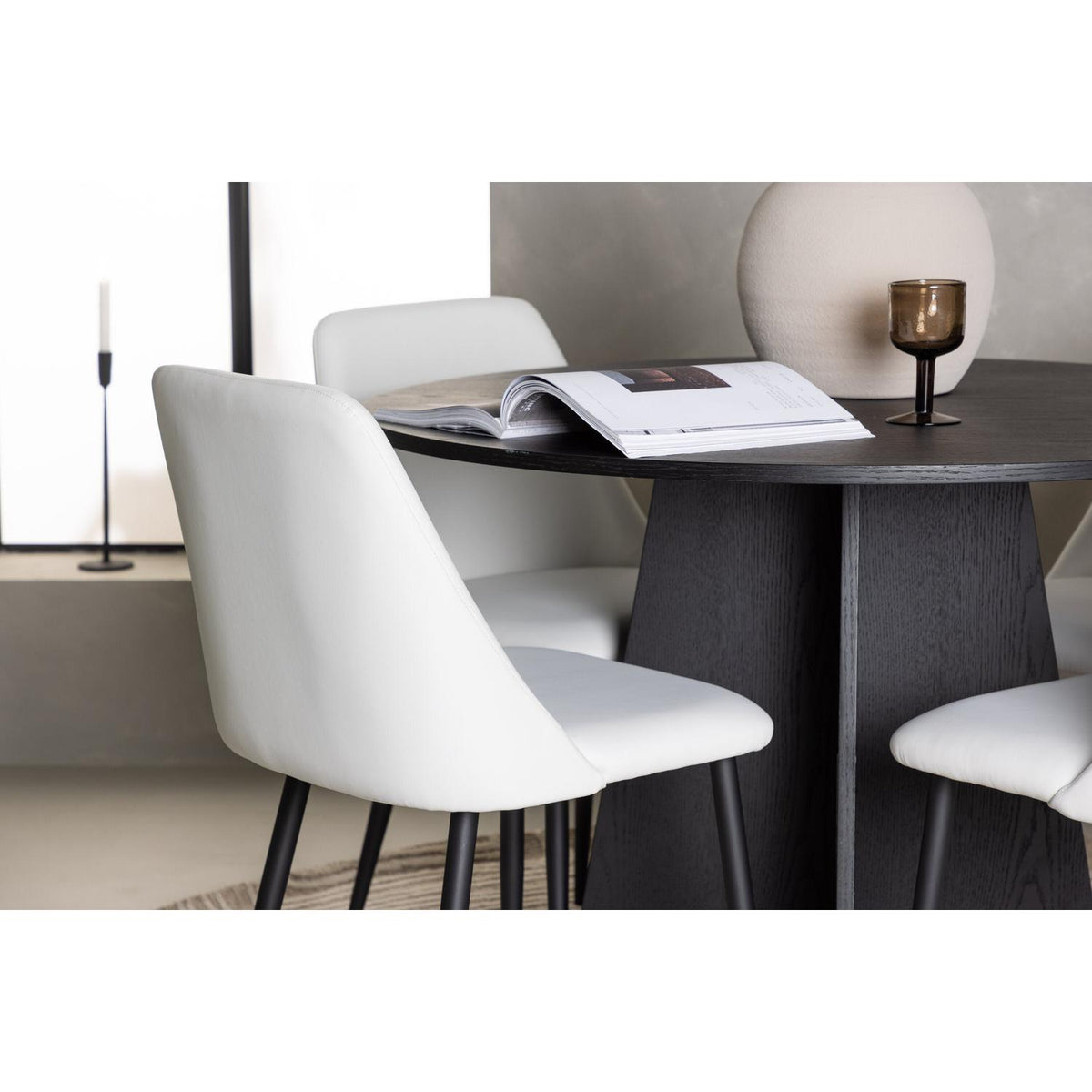 Essgruppe Esstisch Bootcut Ø110cm mit Stühlen Night-Essgruppen-Venture Home-le canapé