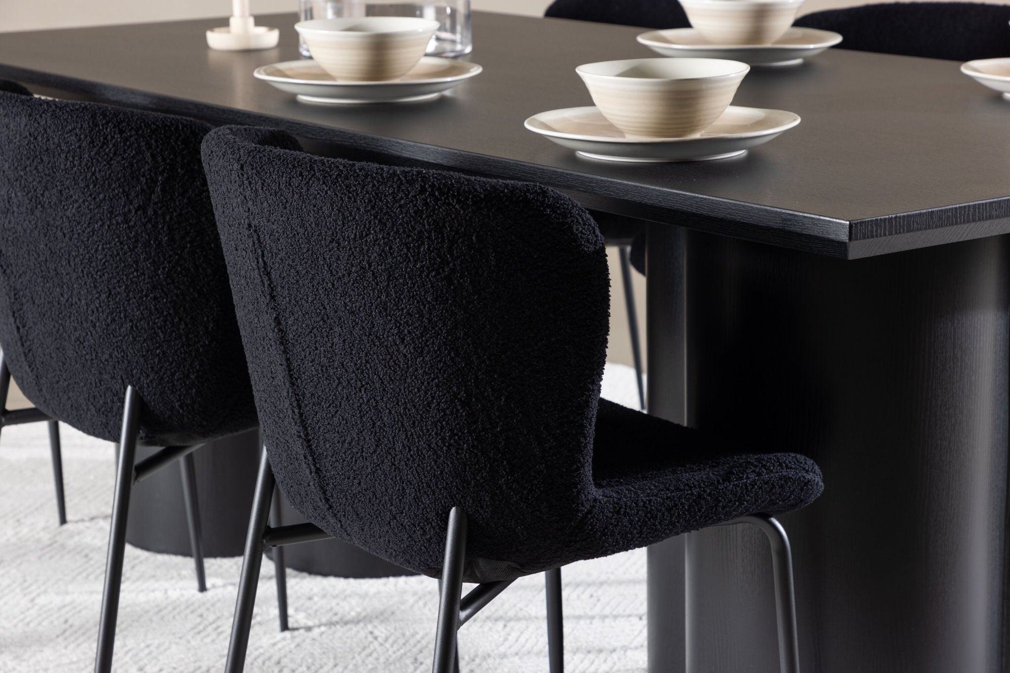 Essgruppe Esstisch Olivia 210*100cm mit Stühlen Modesto aus Teddy - BoucléEssgruppe Rechteckig