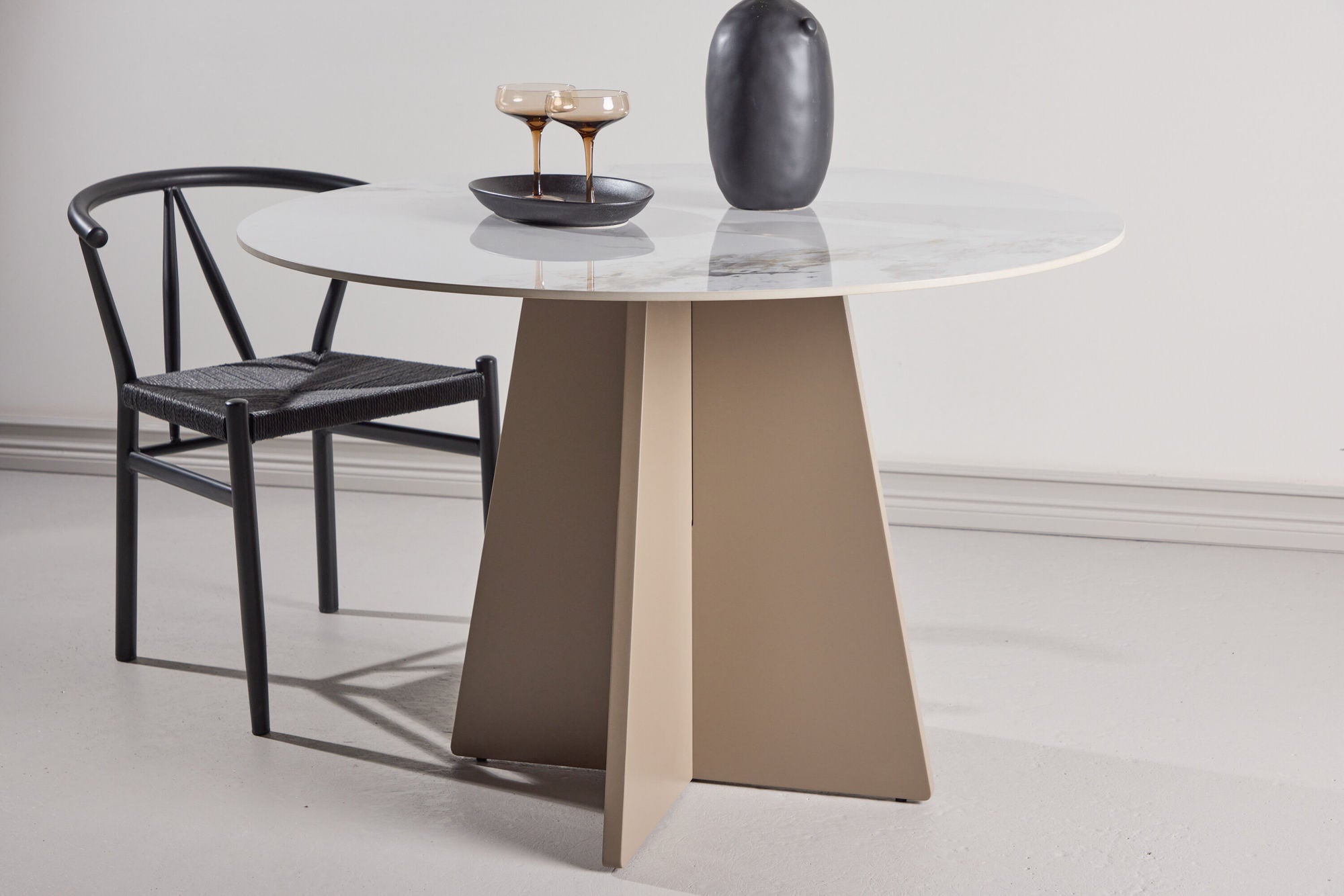 Esstisch Bootcut Ø110cm mit Sinterstein - Marmoroptik-Esstische Rund-Venture Home-le canapé