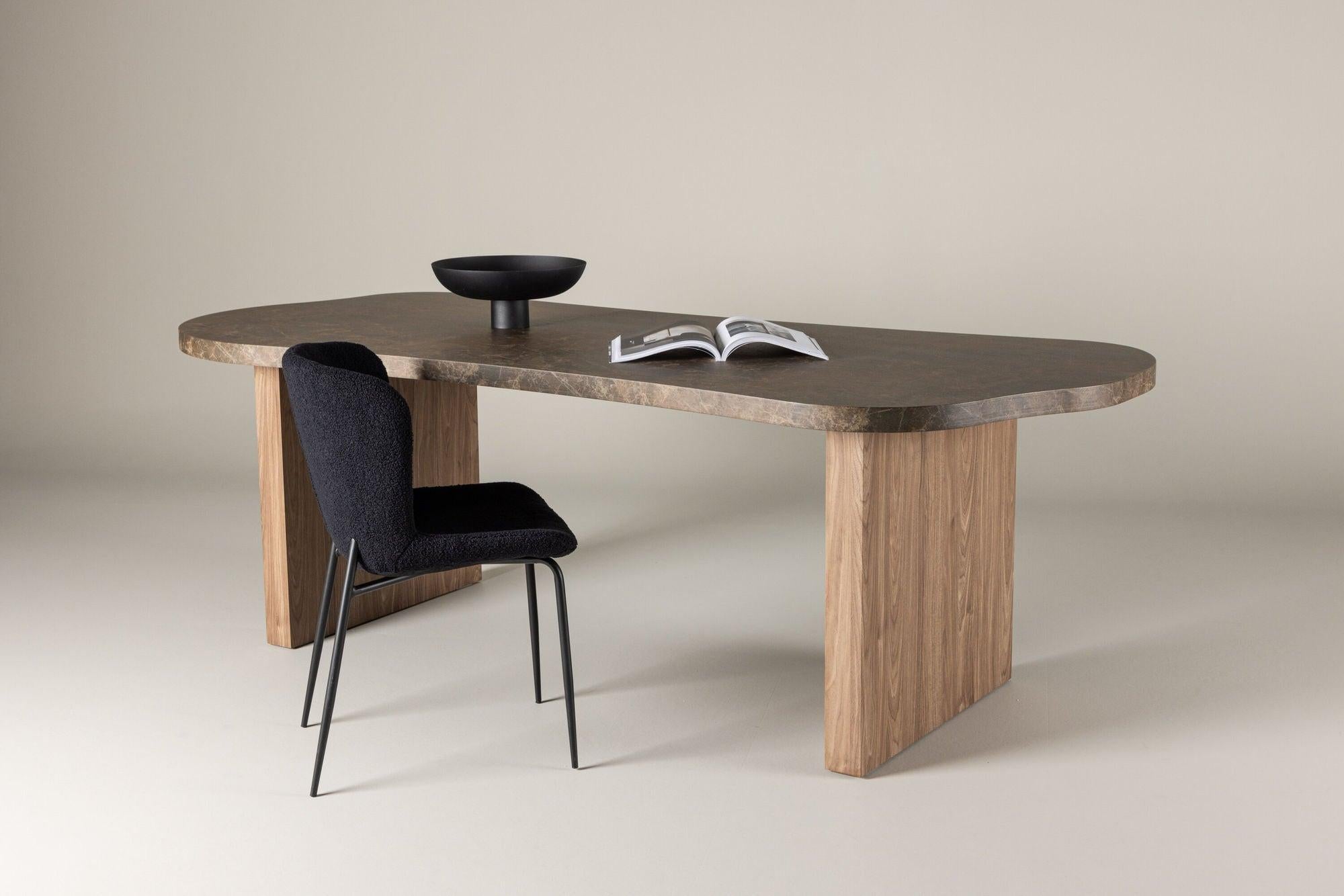 Esstisch Eleonora mit Tischplatte in Marmoroptik 230cm - Braun-Esstische Oval-Vind-le canapé
