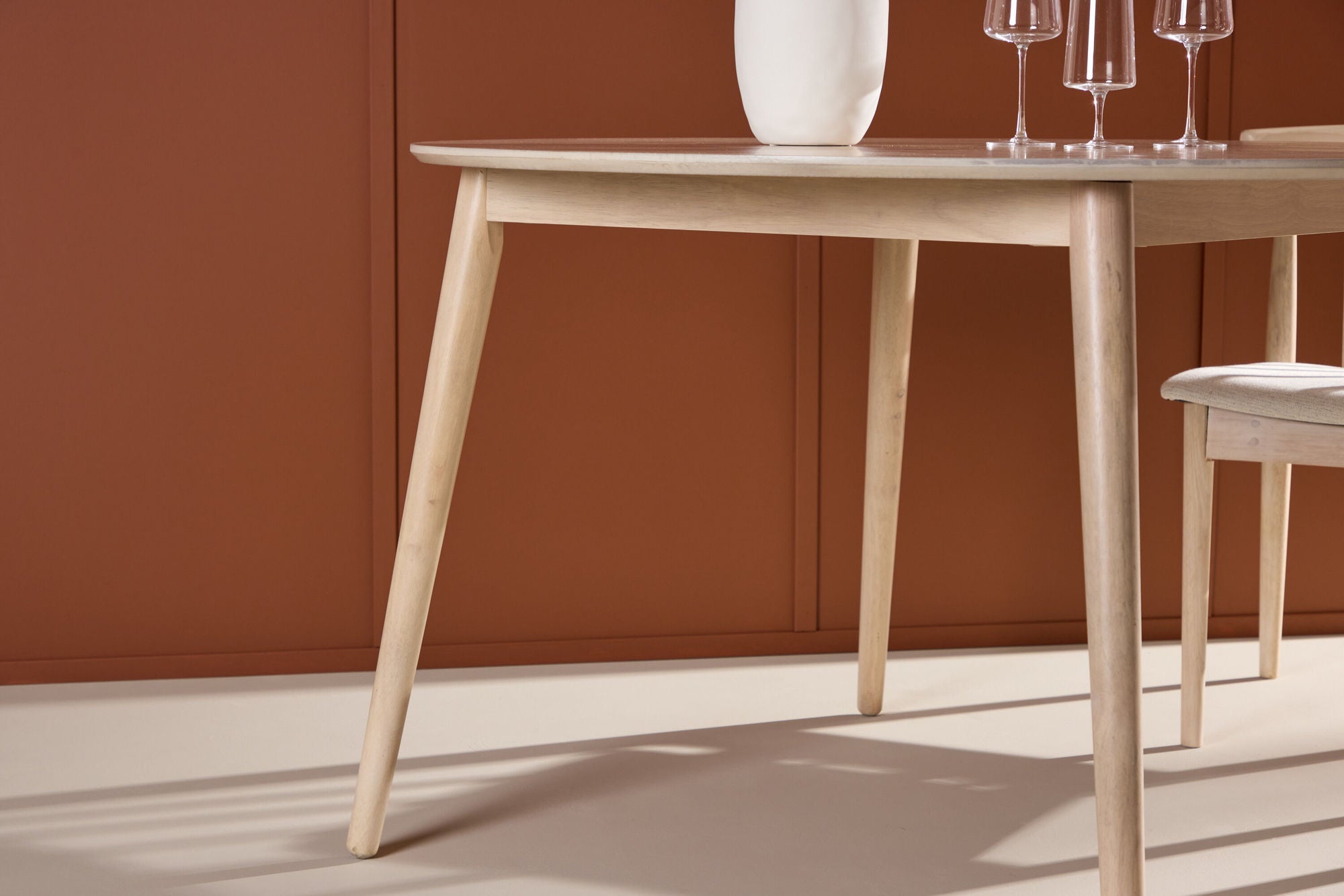 Esstisch Flora Ø120cm - Cremeweiß-Esstische Rund-Venture Home-le canapé