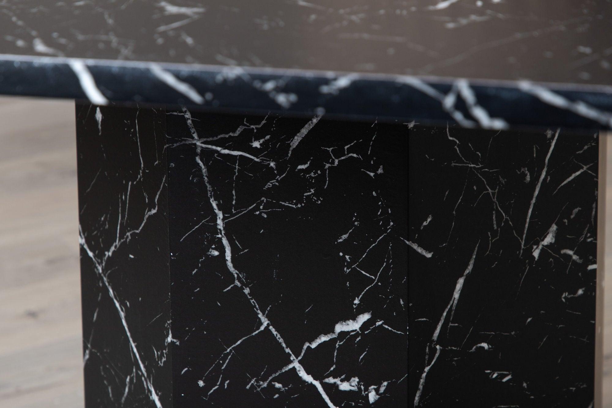 Esstisch Marbs ø110cm - Schwarzes Glas mit MarmoroptikEsstisch Rund