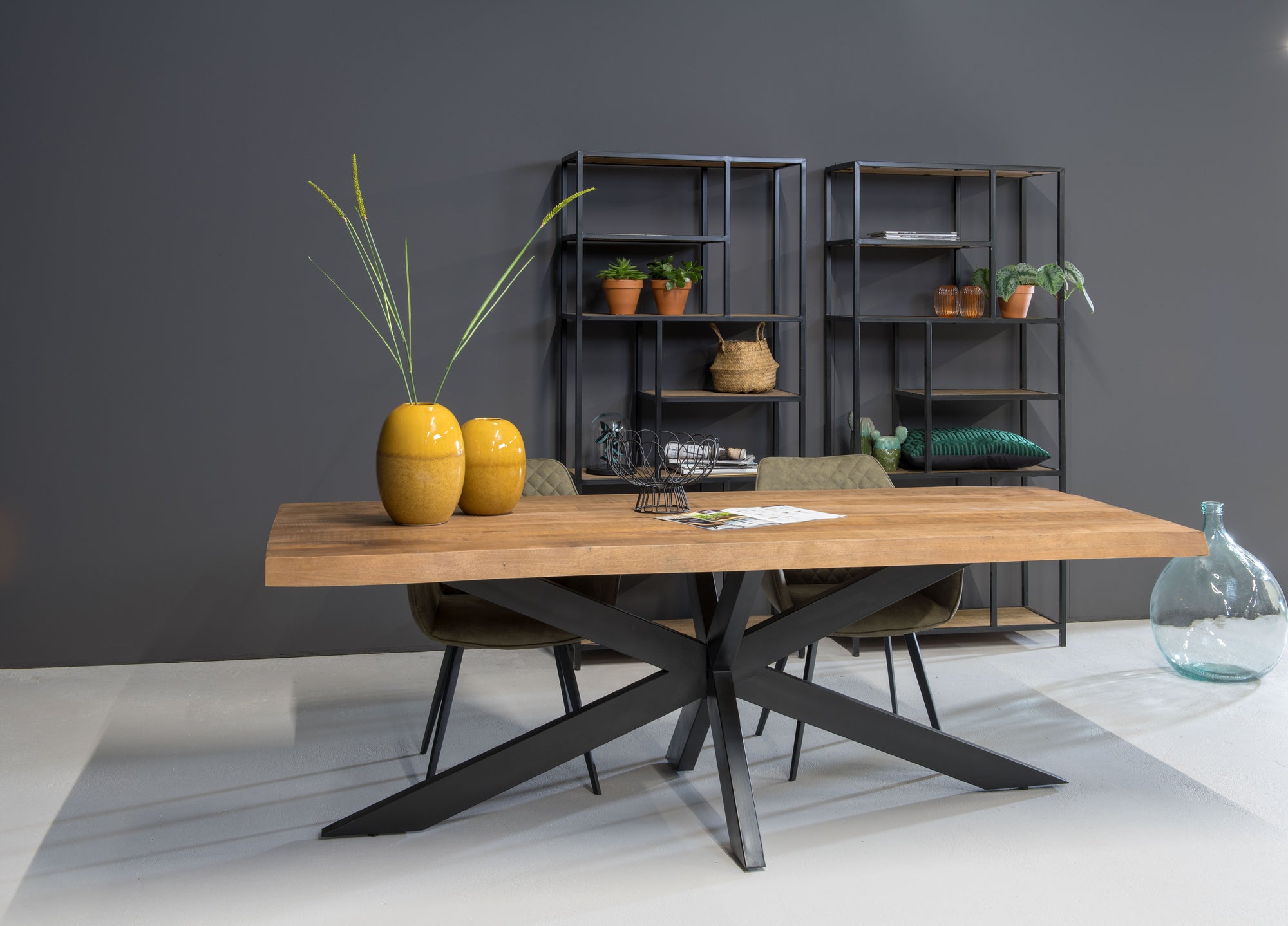 Esstisch Nairobi Tree Top mit Baumkante aus Mangoholz 200cm - Braun-Esstische Rechteckig-Livingfurn-le canapé
