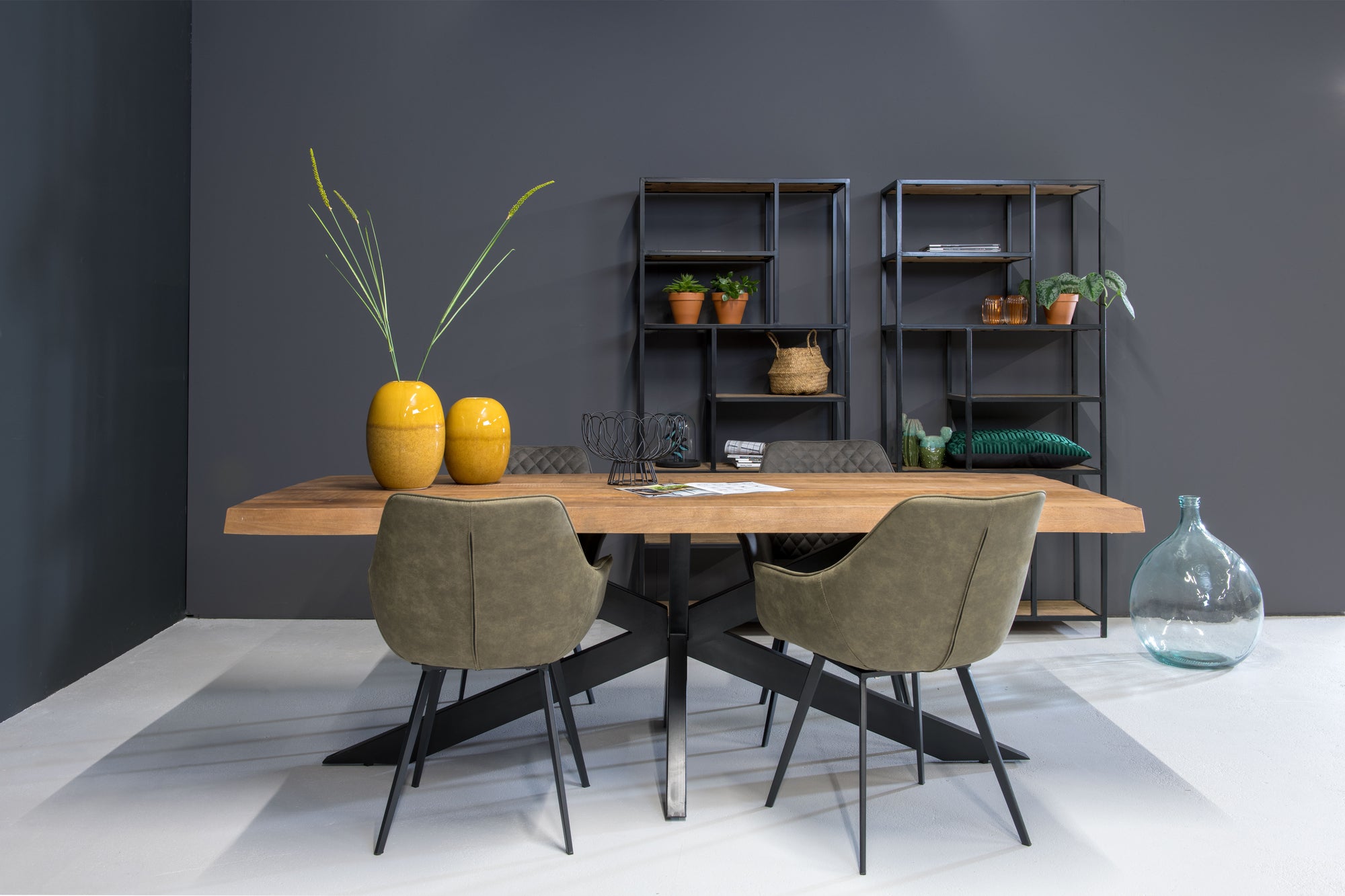 Esstisch Nairobi Tree Top mit Baumkante aus Mangoholz 240cm - Braun-Esstische Rechteckig-Livingfurn-le canapé