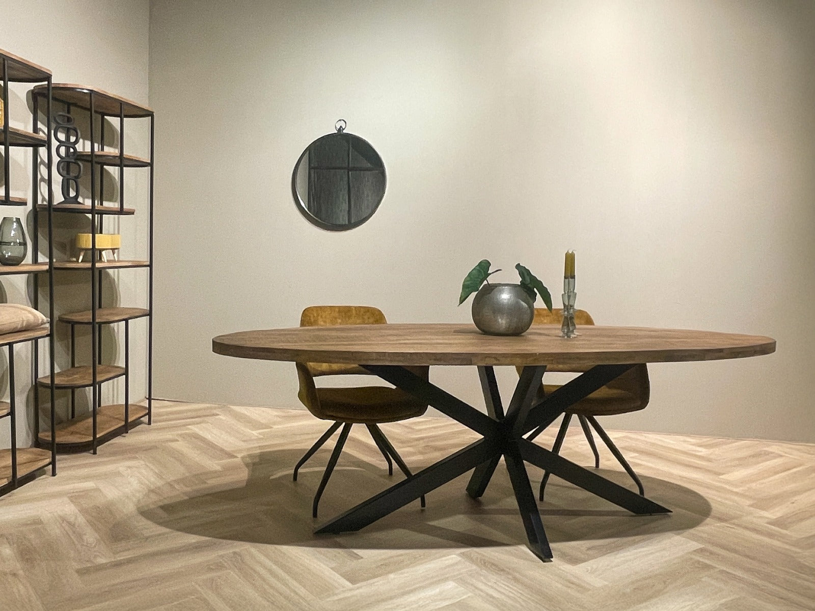 Esstisch Rocky Oval aus Mangoholz 160cm - Braun-Esstische Oval-Livingfurn-le canapé