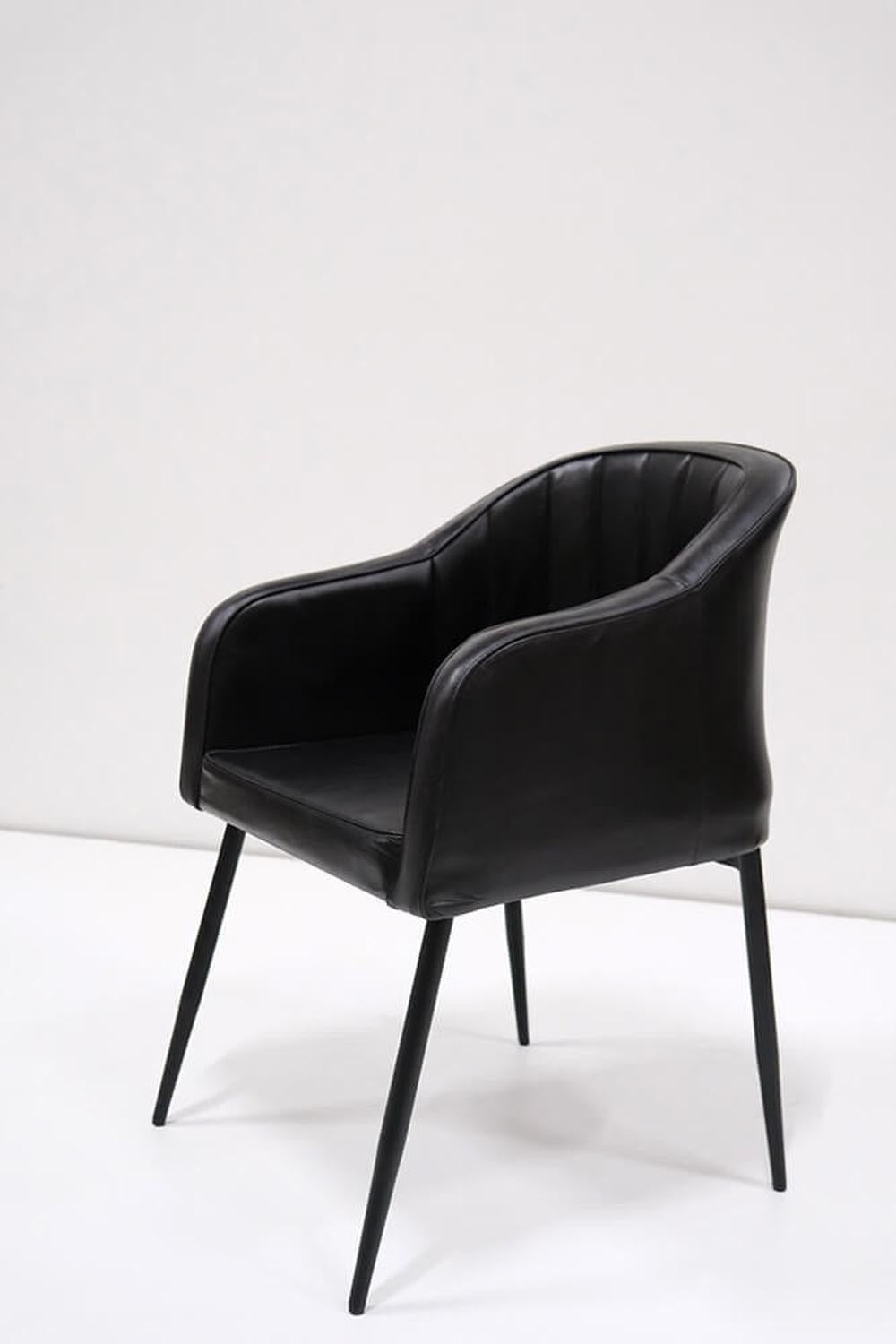 Esszimmerstuhl Queens aus Büffelleder - Schwarz-Armlehnenstuhl-Trademark Living-le canapé