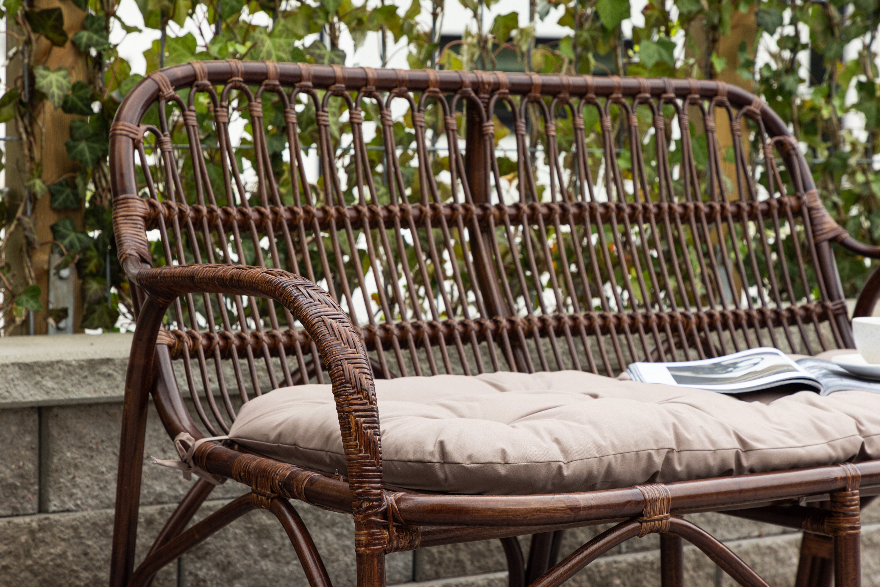 Gartenbank Nella aus Rattan - Walnuss-Outdoor Bänke-Venture Home-le canapé
