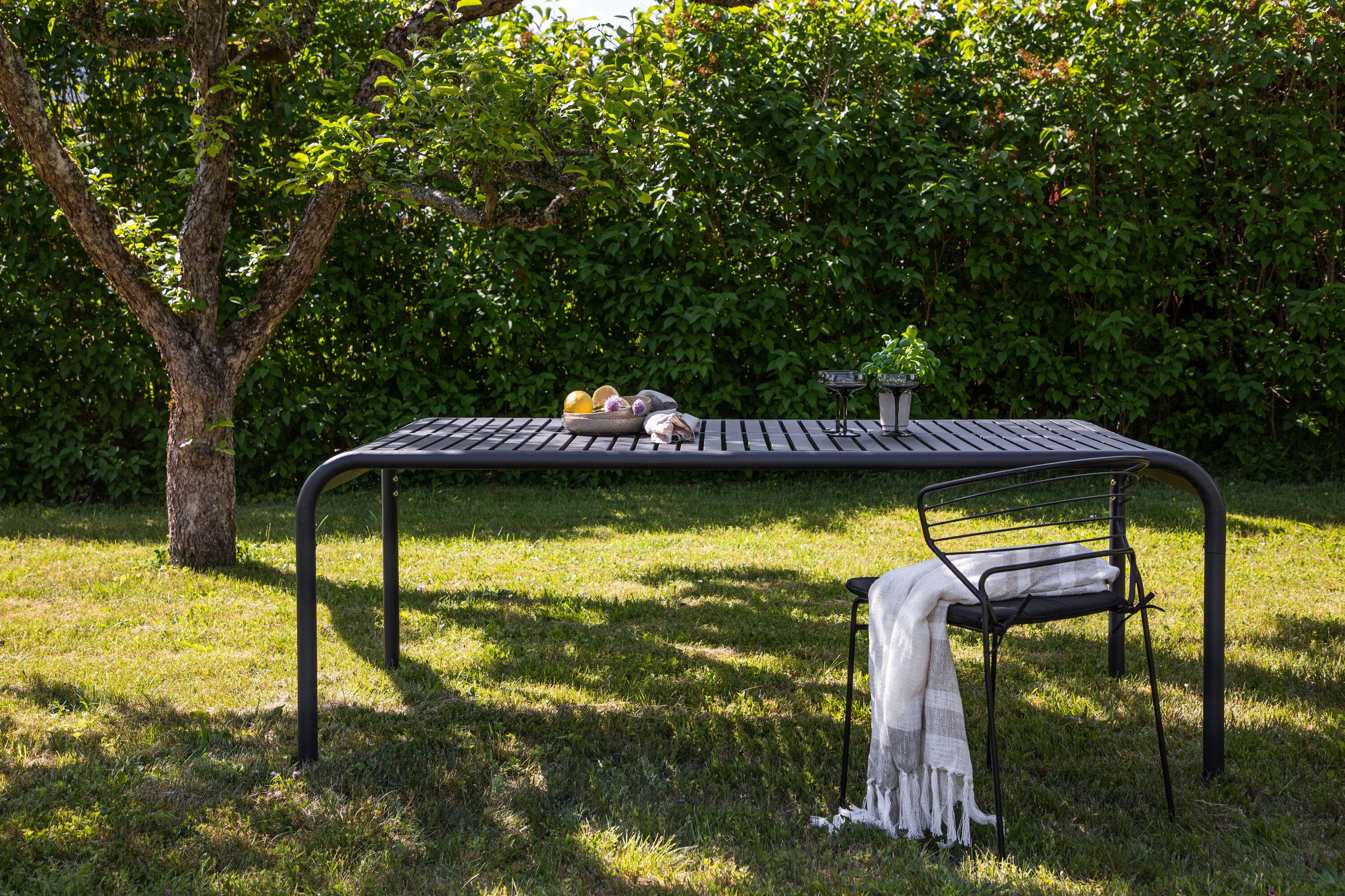 Gartentisch Borneo 200×100cm aus Metall - Schwarz-Esstische Outdoor-Venture Home-le canapé