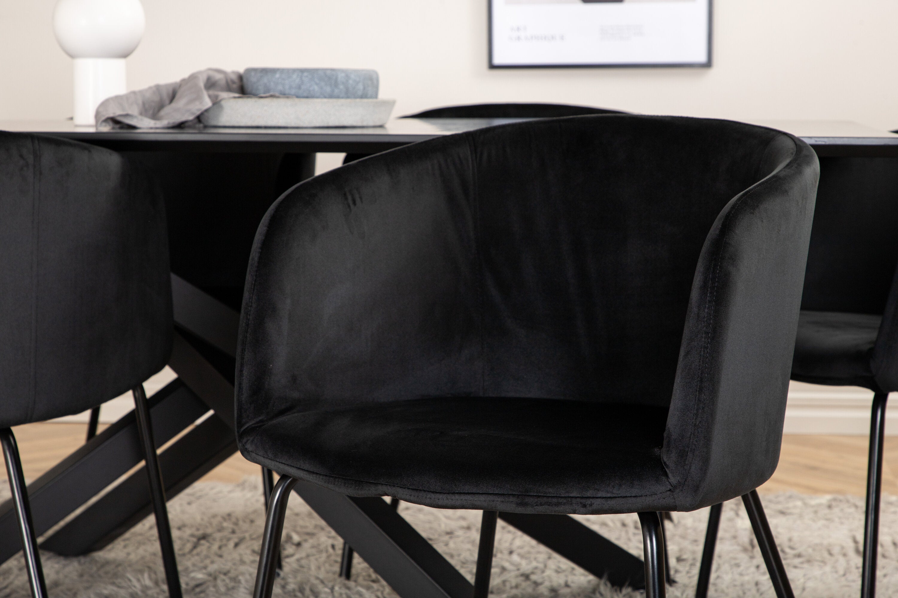 Essgruppe Esstisch Piazza 180 x 90 mit Stühlen Berit - Schwarz - Venture Home - le canapé