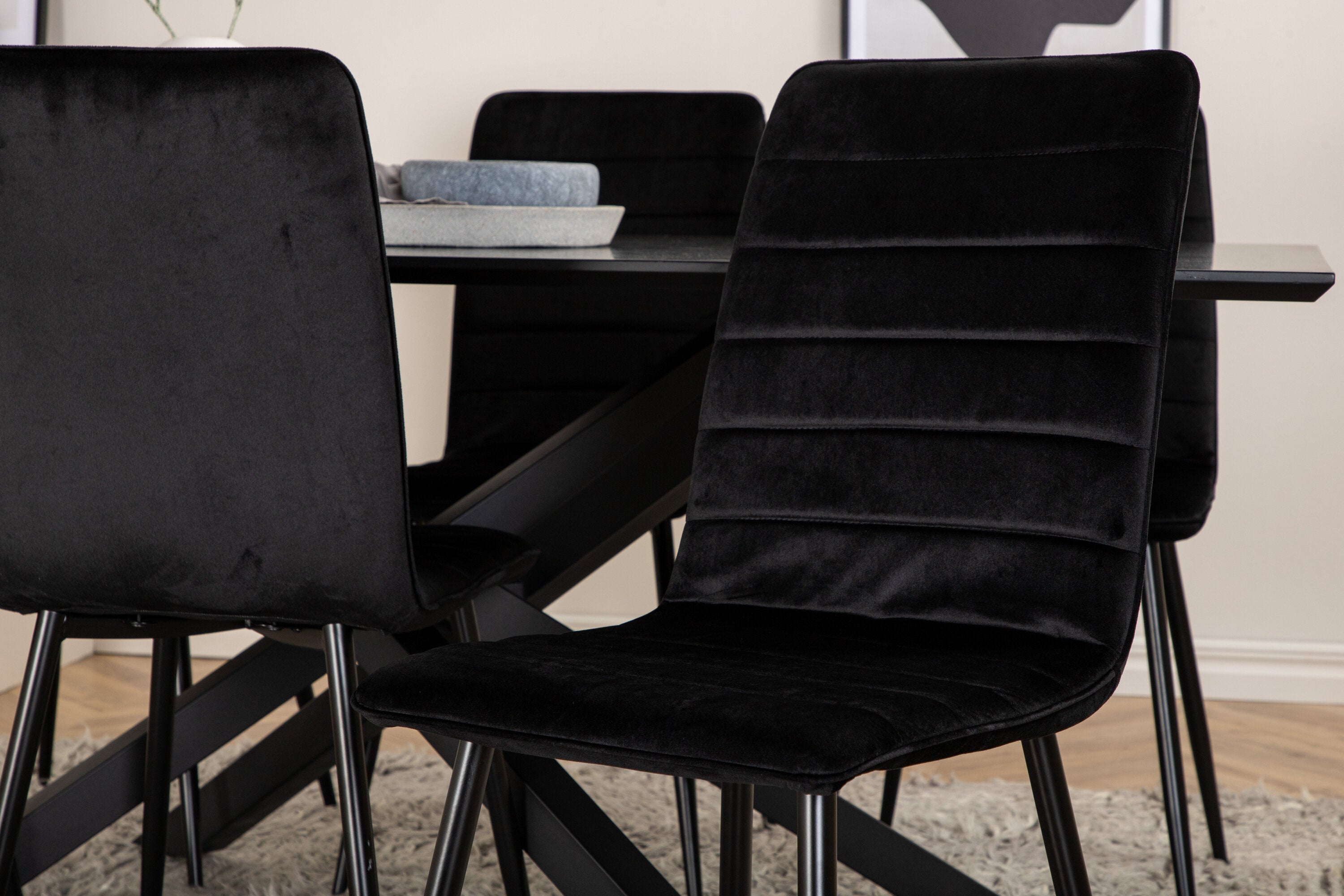Essgruppe Esstisch Piazza 180 x 90 mit Stühlen Windu - Schwarz - Venture Home - le canapé