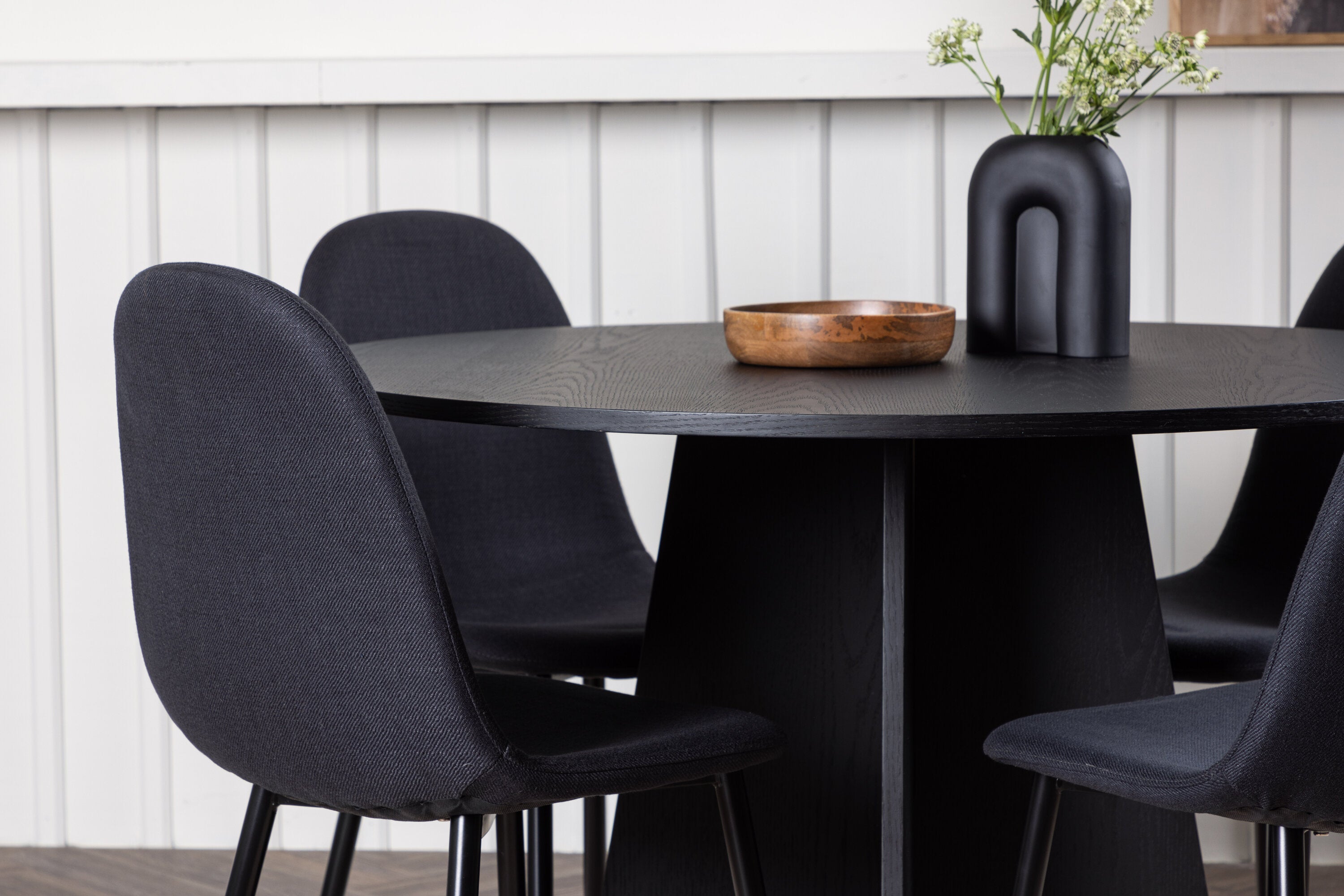 Essgruppe Esstisch Bootcut Ø110cm mit Stühlen Polar - Schwarz - Venture Home - le canapé