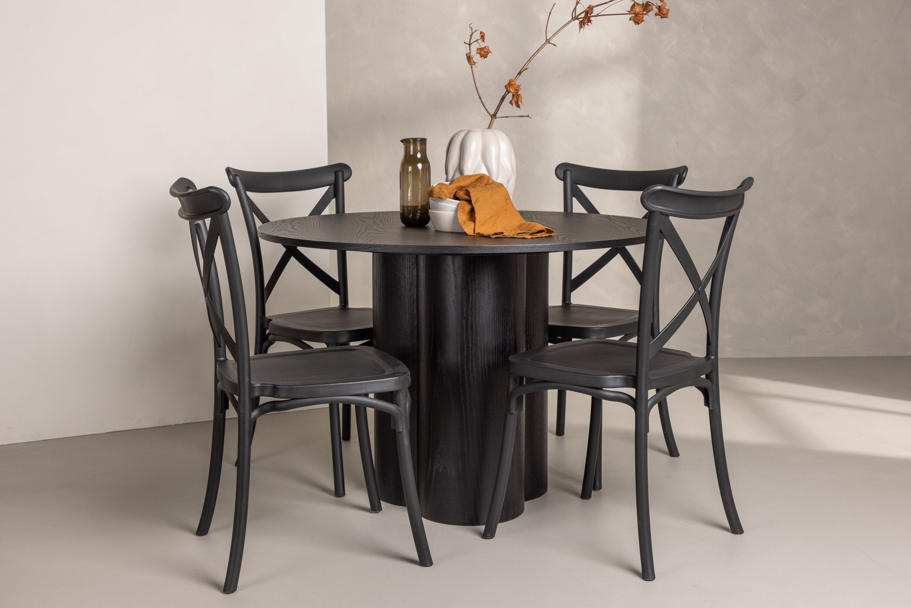Essgruppe Esstisch Olivia ⌀110cm mit Stühlen Crosett - Schwarz - Venture Home - le canapé