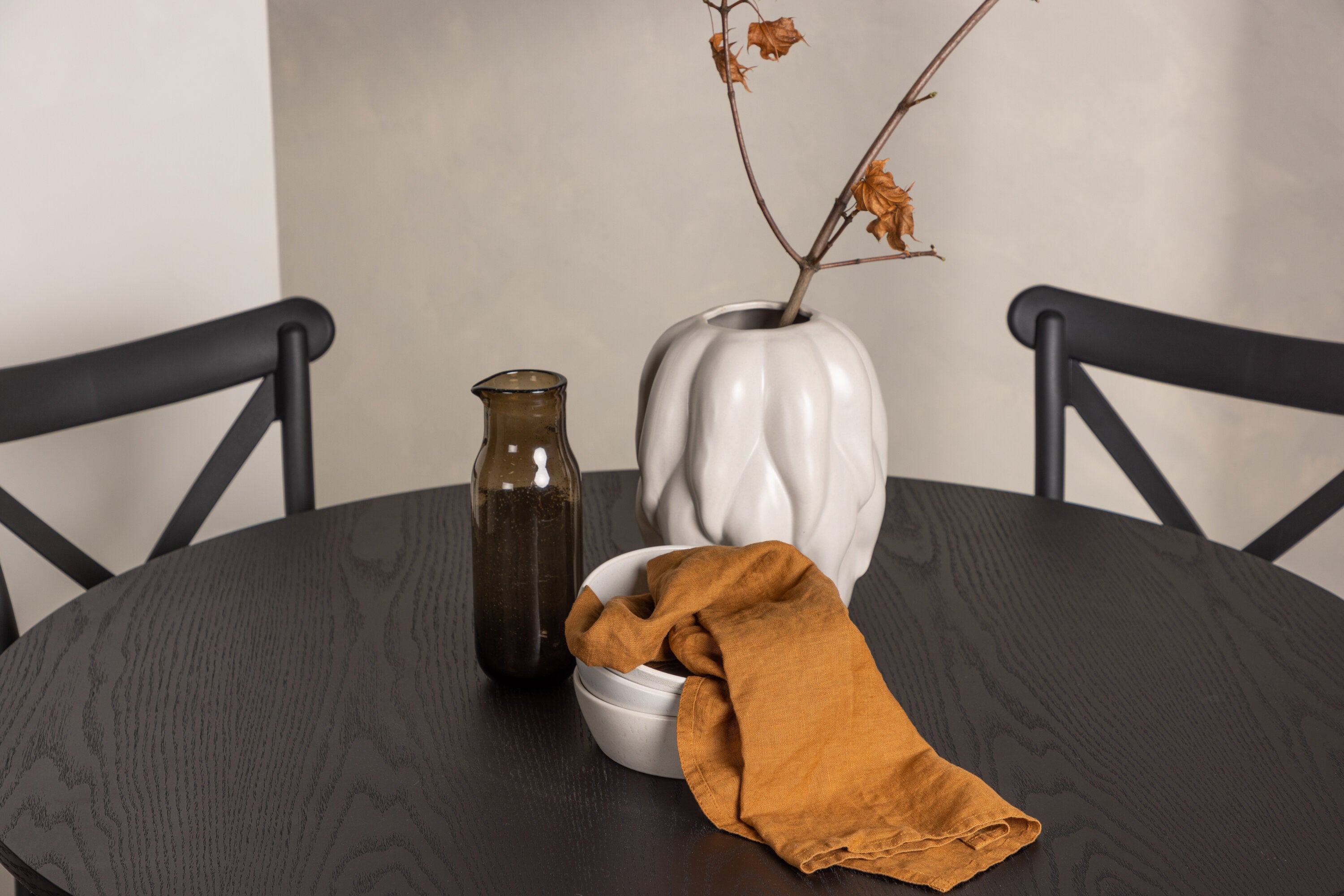 Essgruppe Esstisch Olivia ⌀110cm mit Stühlen Crosett - Schwarz - Venture Home - le canapé