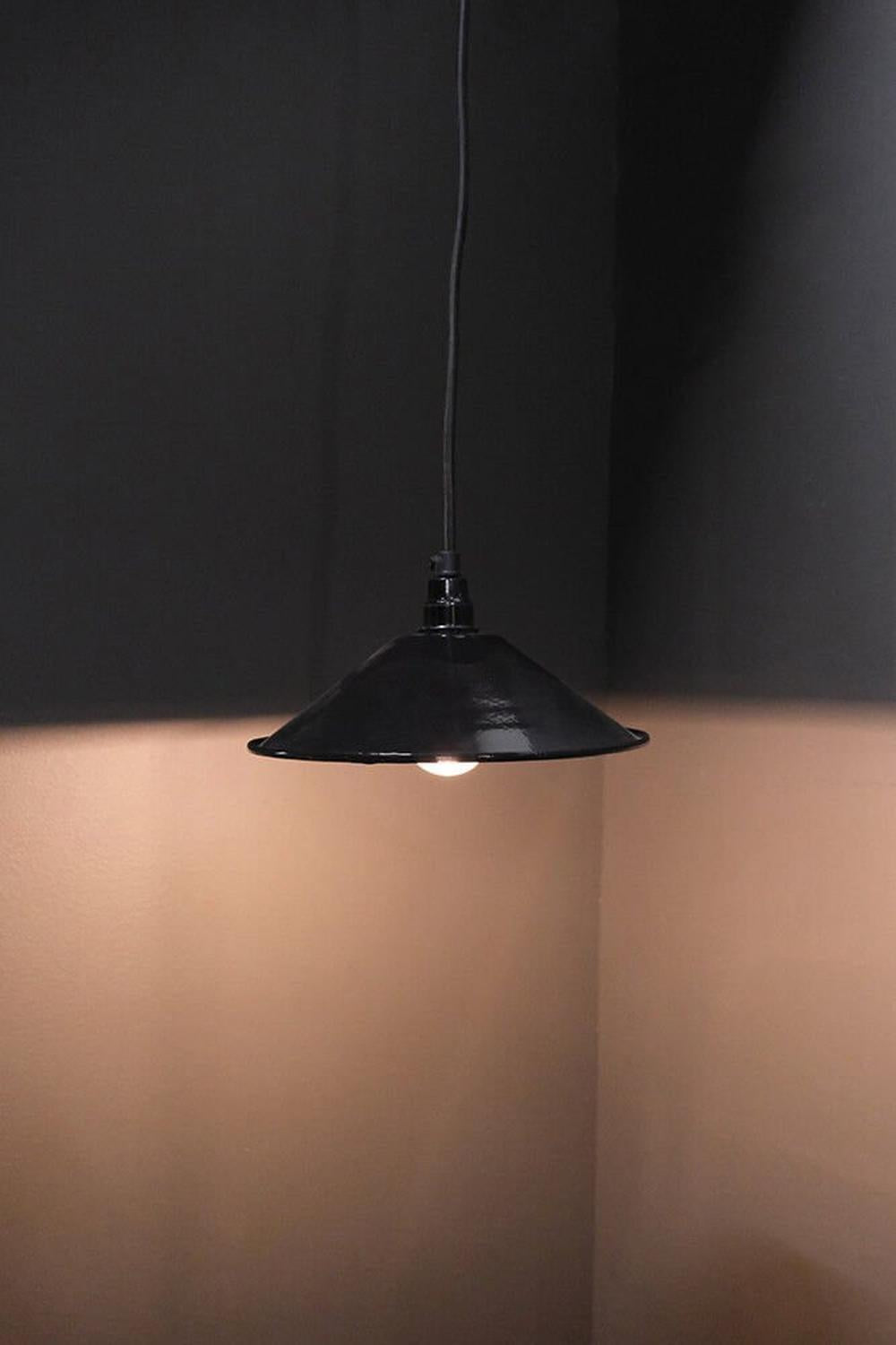 Hängelampe Enamel - Schwarz-Hängelampen-Trademark Living-le canapé