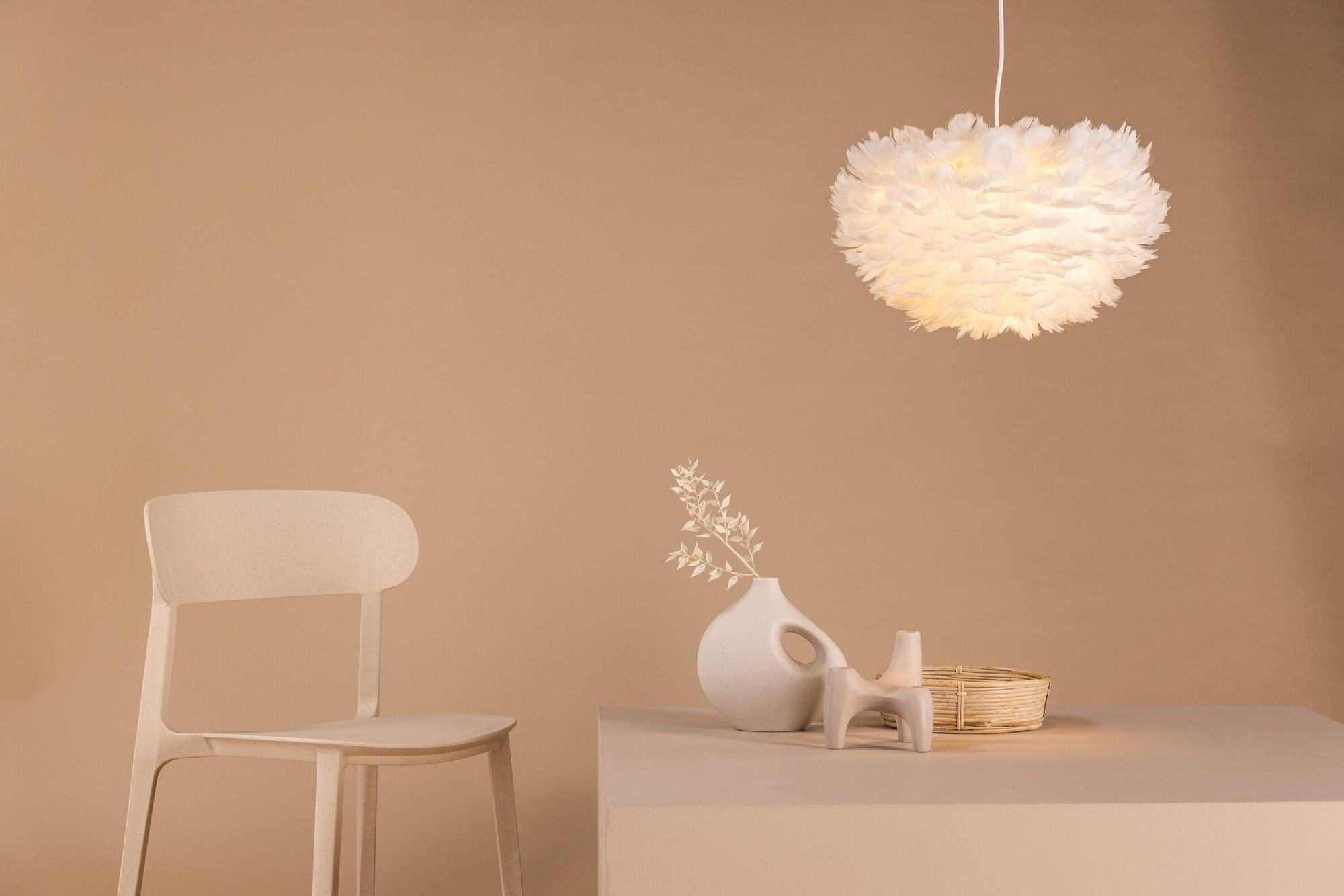 Hängelampe Nicola - Medium - Kunstfedern Weiß-Hängelampe-Venture Home-le canapé