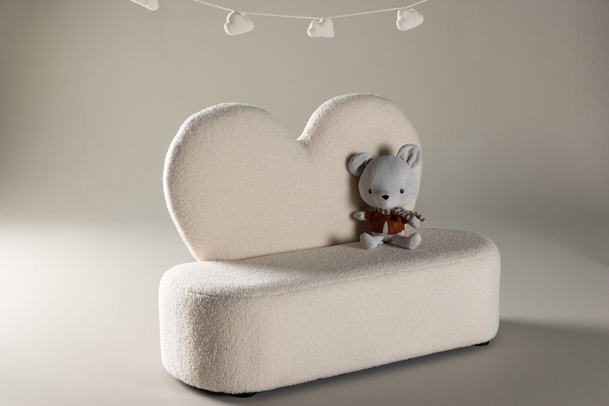 Kindersofa Flower aus Teddystoff (Bouclé) - Beige (FSC 100%)Kindersofa