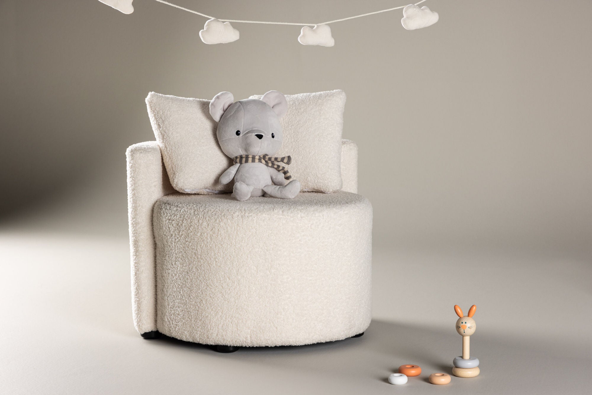Kindersofa Kelso aus Teddystoff (Bouclé) - Weiß (FSC 100%)Kindersofa