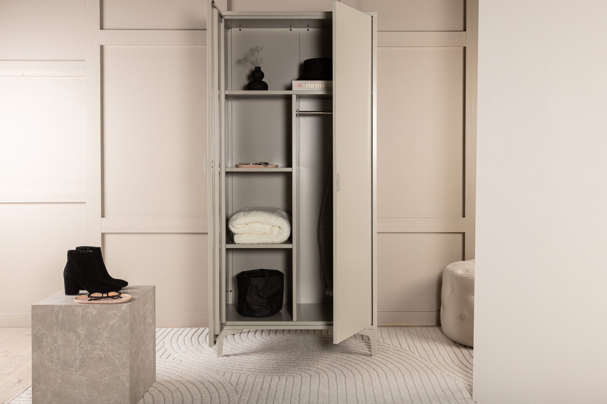 Kleiderschrank Piring 183cm aus Metall - Beige-Kleiderschränke-Venture Home-le canapé