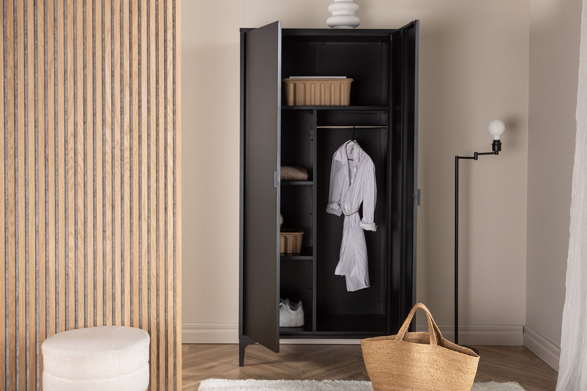 Kleiderschrank Piring 183cm aus Metall - Schwarz-Kleiderschränke-Venture Home-le canapé