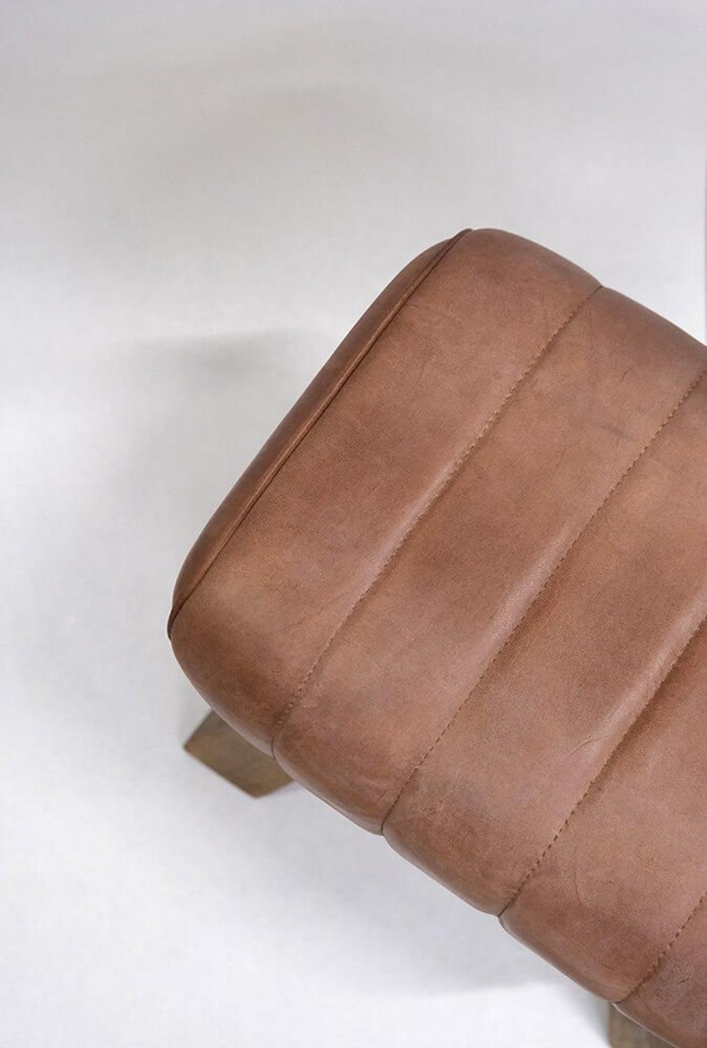 Kleiner Lederbock Wilma - Braun-Lederhocker-Trademark Living-le canapé