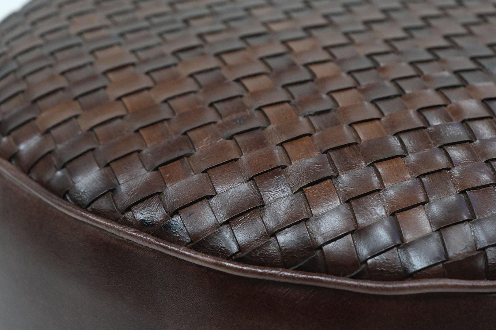 Lederpouf Ashok rund - dunkelbraunes BüffellederLederpouf