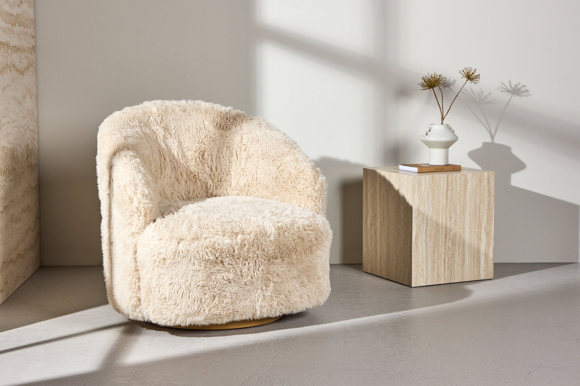 Loungesessel Astru aus Kunstfell - Beige-Loungesessel-Venture Home-le canapé