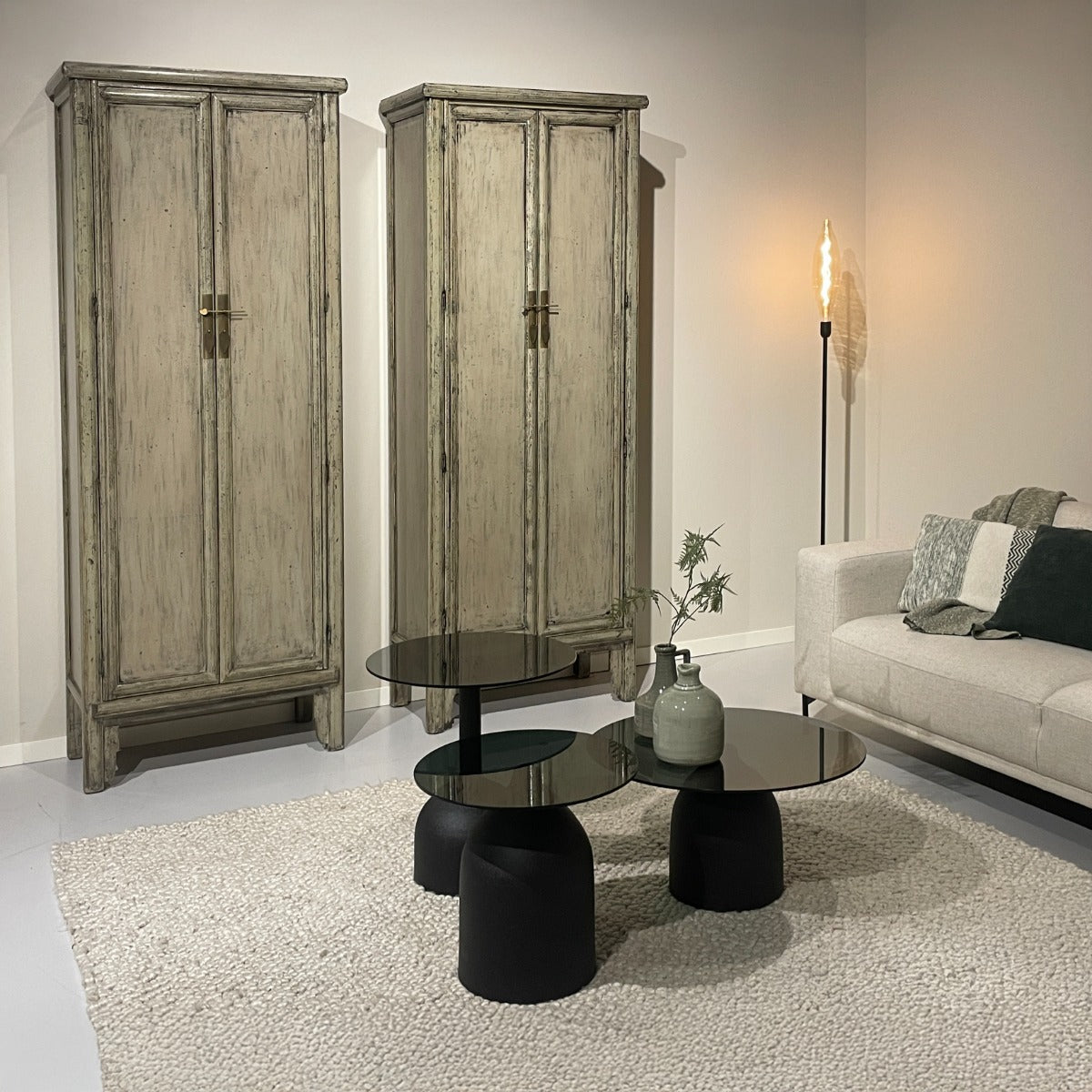 Mehrzweckschrank Marie Elise 220cm aus Massivholz - Graugrün-Mehrzweckschränke-Livingfurn-le canapé