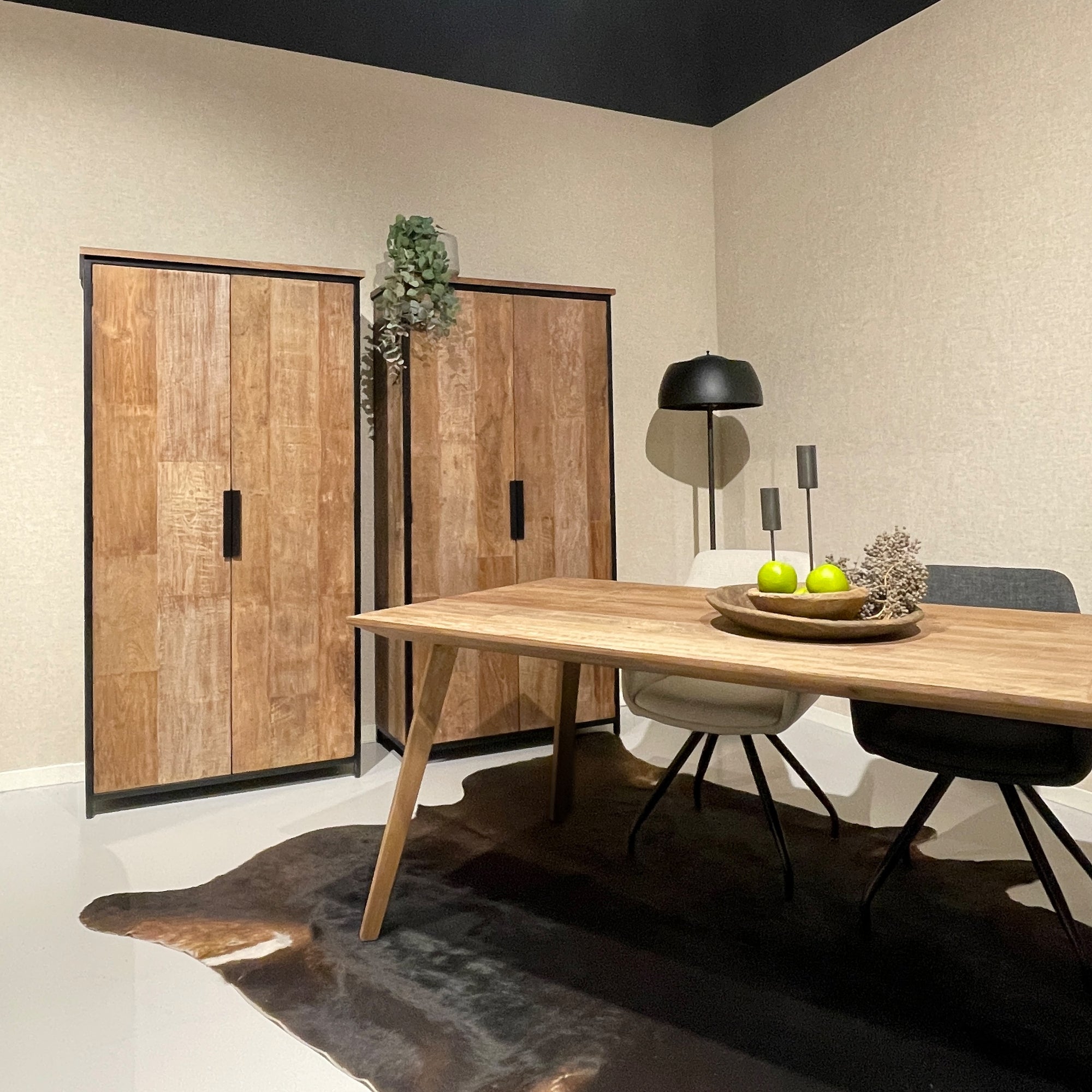 Mehrzweckschrank Tomar aus Teakholz 100x195cm - Braun-Mehrzweckschränke-Livingfurn-le canapé