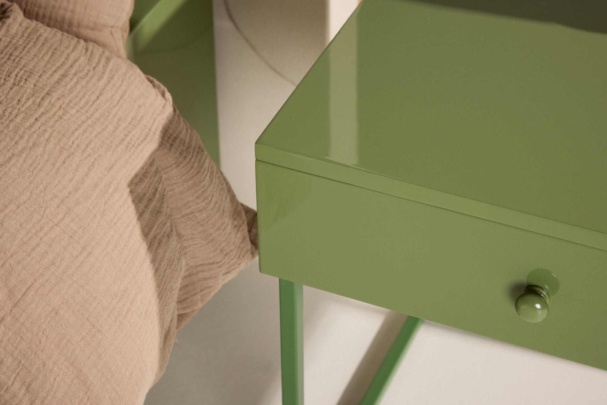 Nachttisch Bakal aus Metall - Grün-Nachttische-Venture Home-le canapé