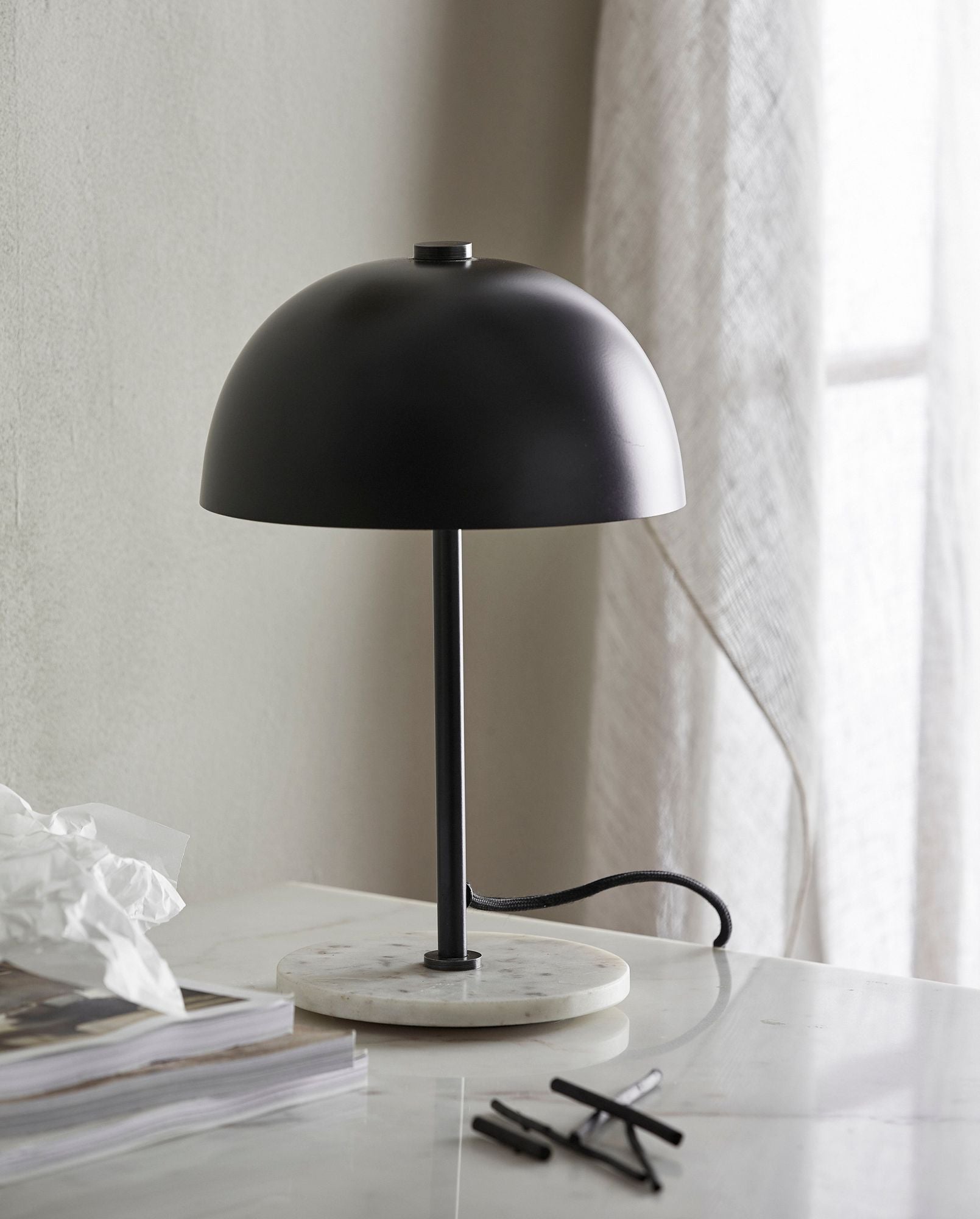 Tischlampe KITA – Schwarz mit MarmorständerTischlampe