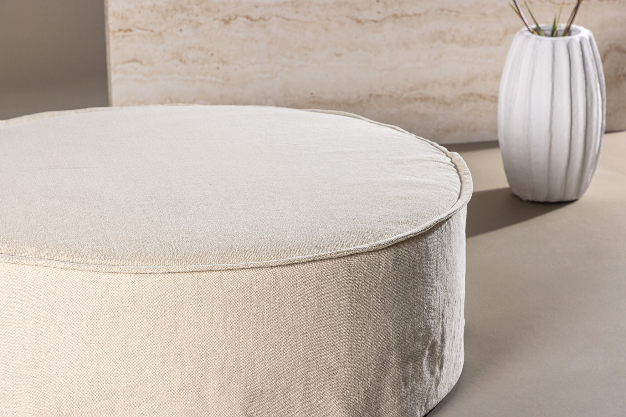 Ottoman Vindö aus Leinen Ø101 cm - Beige-Pouf-Vind-le canapé