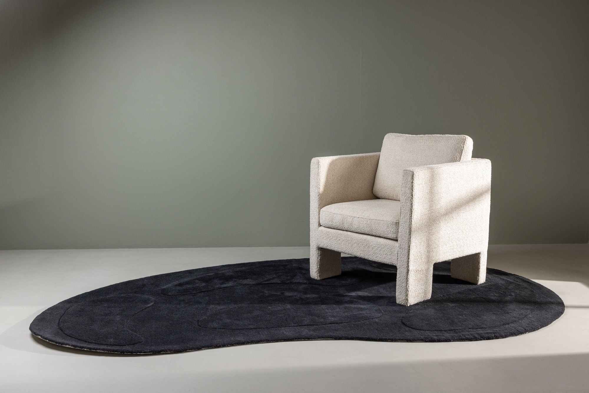 Ovaler Teppich Enard 290*175cm - Schwarz-Teppiche-Venture Home-le canapé