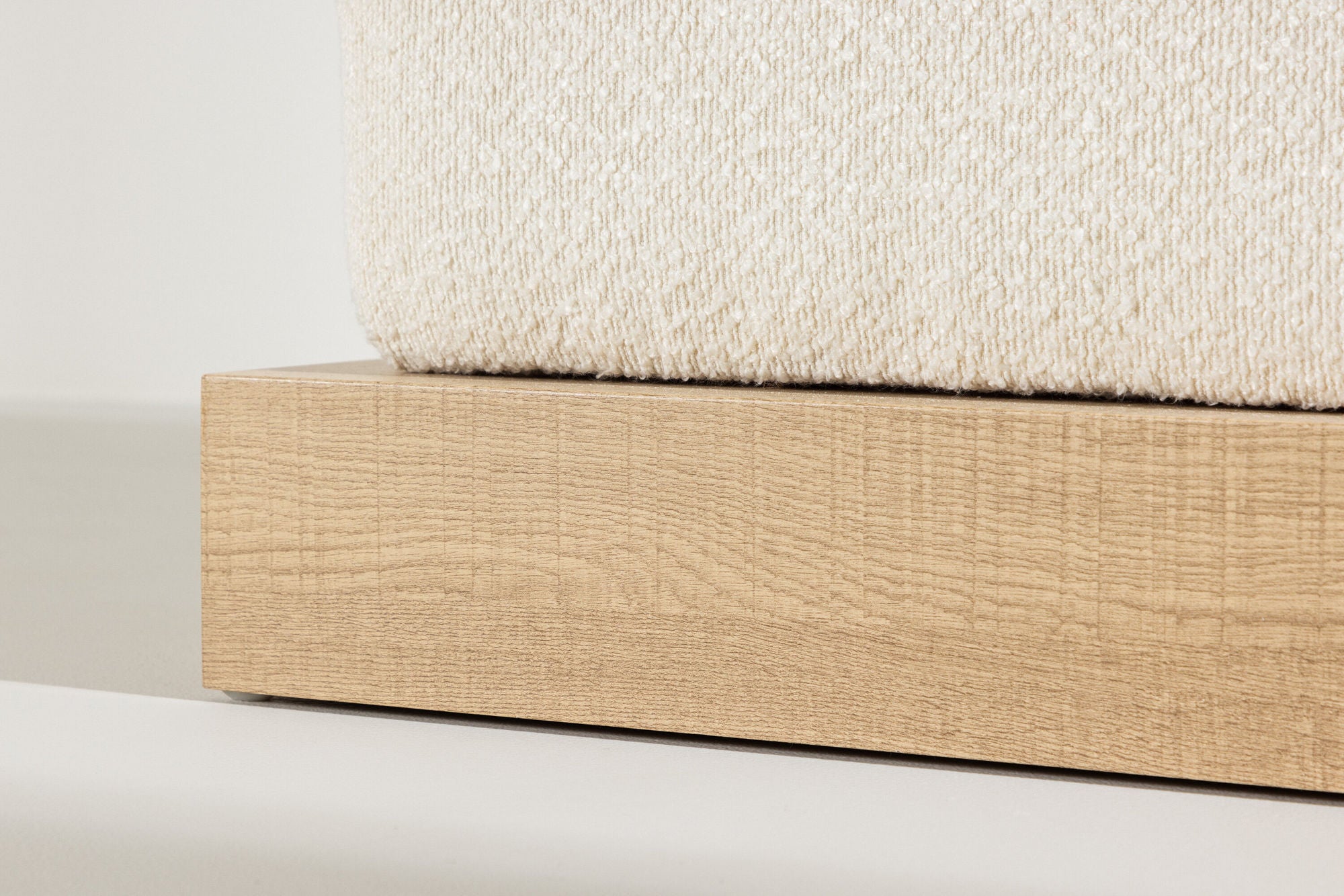 Pouf Ivy aus Teddy Bouclé 100x70cm - Weiß-Poufs-Venture Home-le canapé