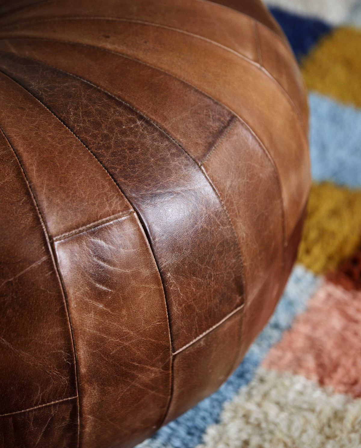 Pouf Rugby aus Büfelleder - Braun-Poufs-Nordal A/S-le canapé