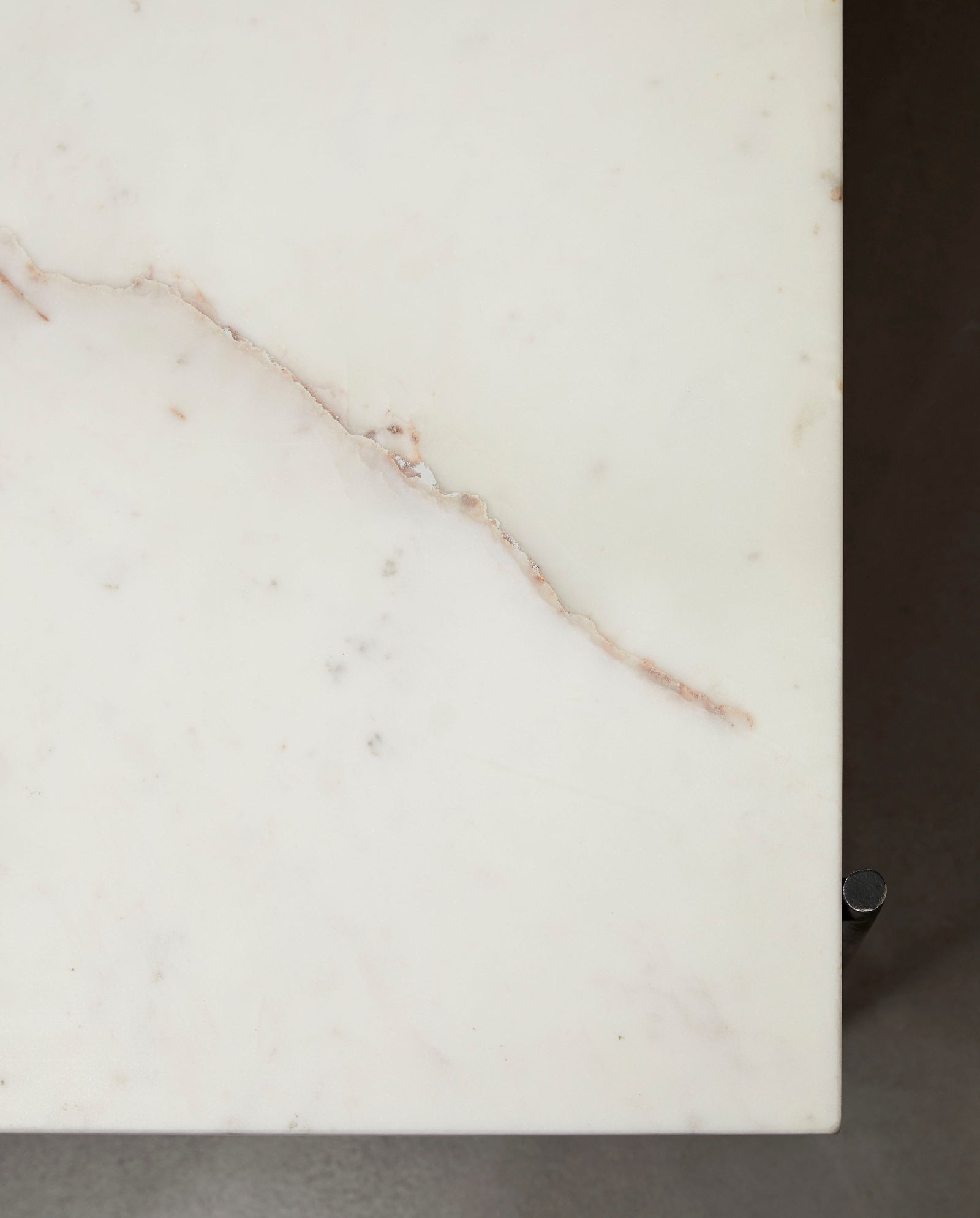Schreibtisch DEE 142cm aus Stein - Weiß-Schreibtische-Nordal A/S-le canapé