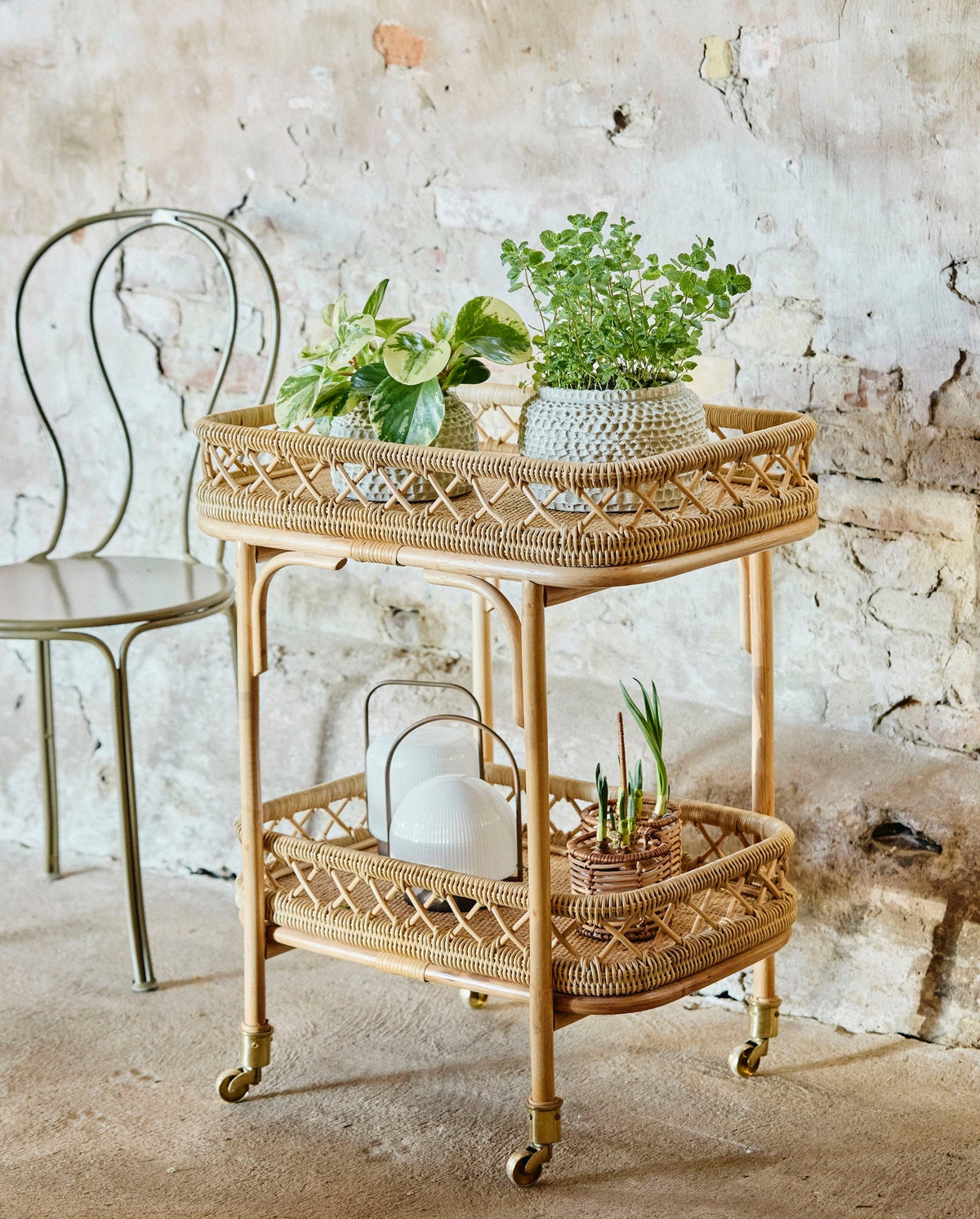 Serviertisch LIRI 62cm aus Rattan-Serviertische-Nordal A/S-le canapé