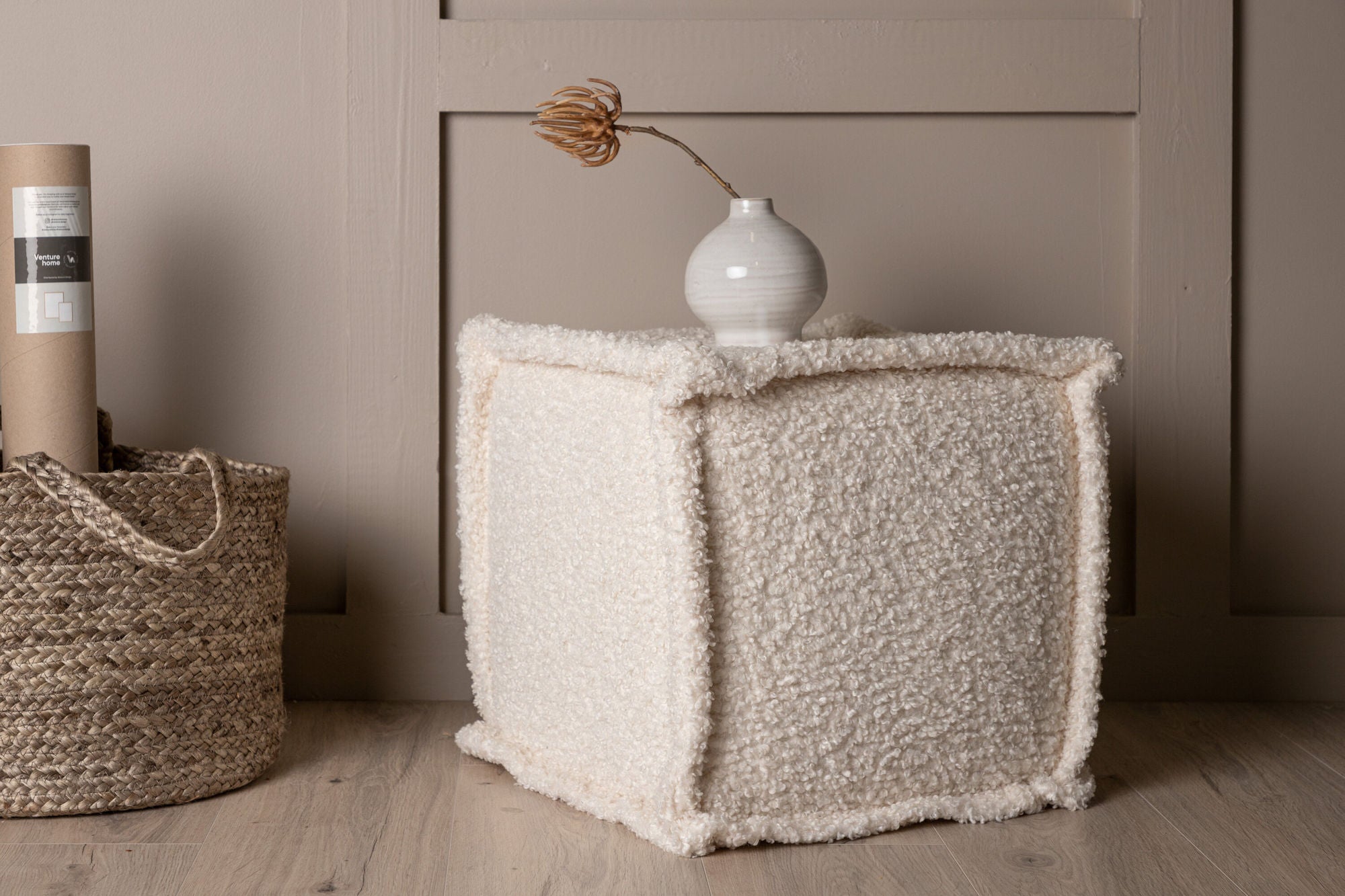 Sitzpouf Hocker Castine aus Teddy - Stoff / Bouclé - WeißPouf