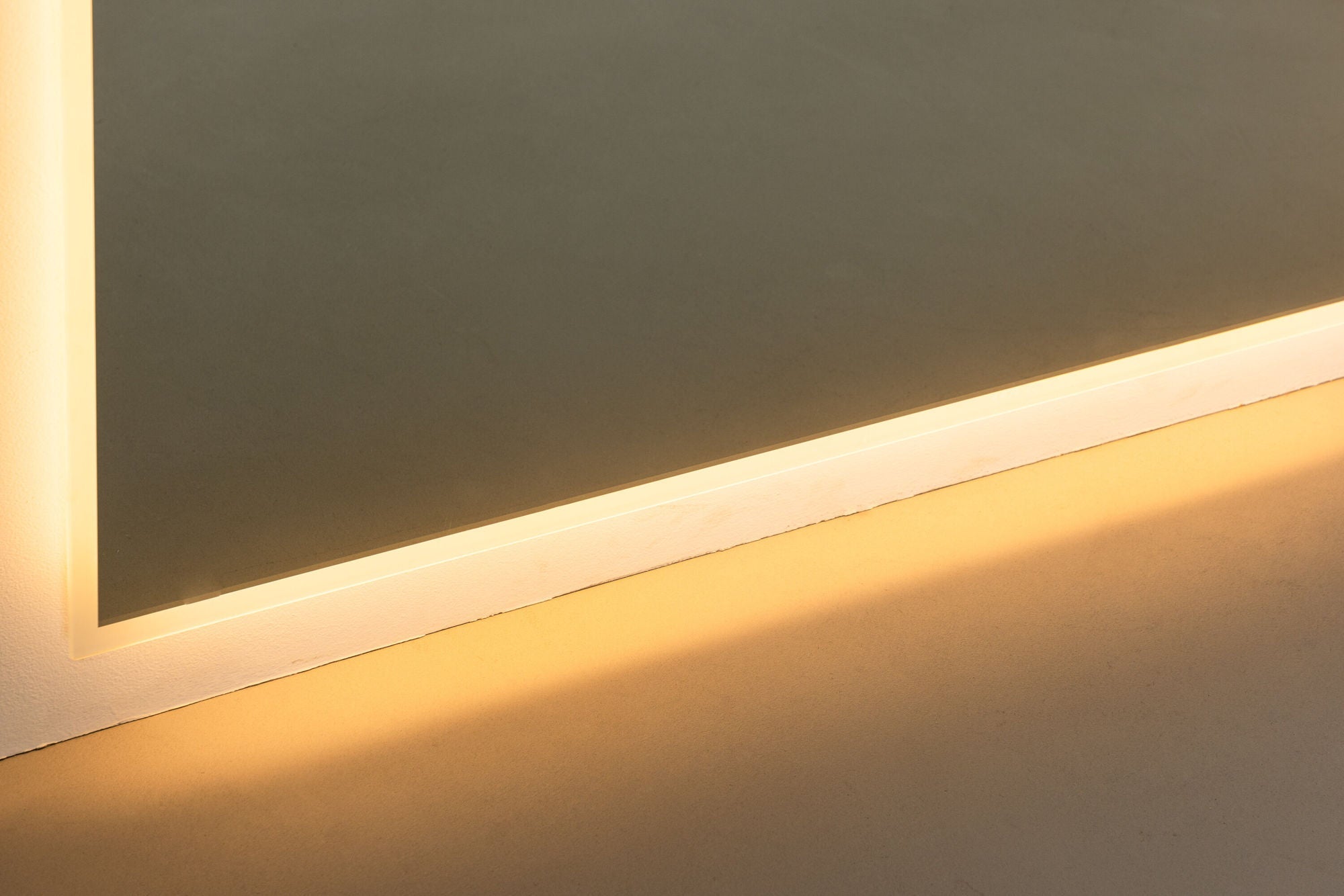 Spiegel 210cm beleuchtet - Skeppsvik x Josefin LustigGanzkörperspiegel