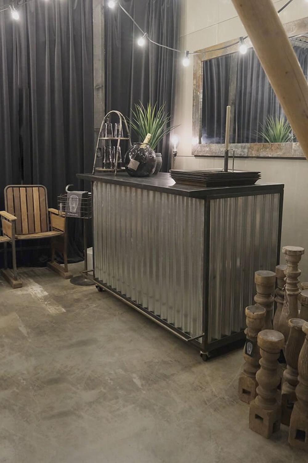 Spiegel Houston 200*100cm mit rohem Eisenrahmen-Ganzkörperspiegel-Trademark Living-le canapé