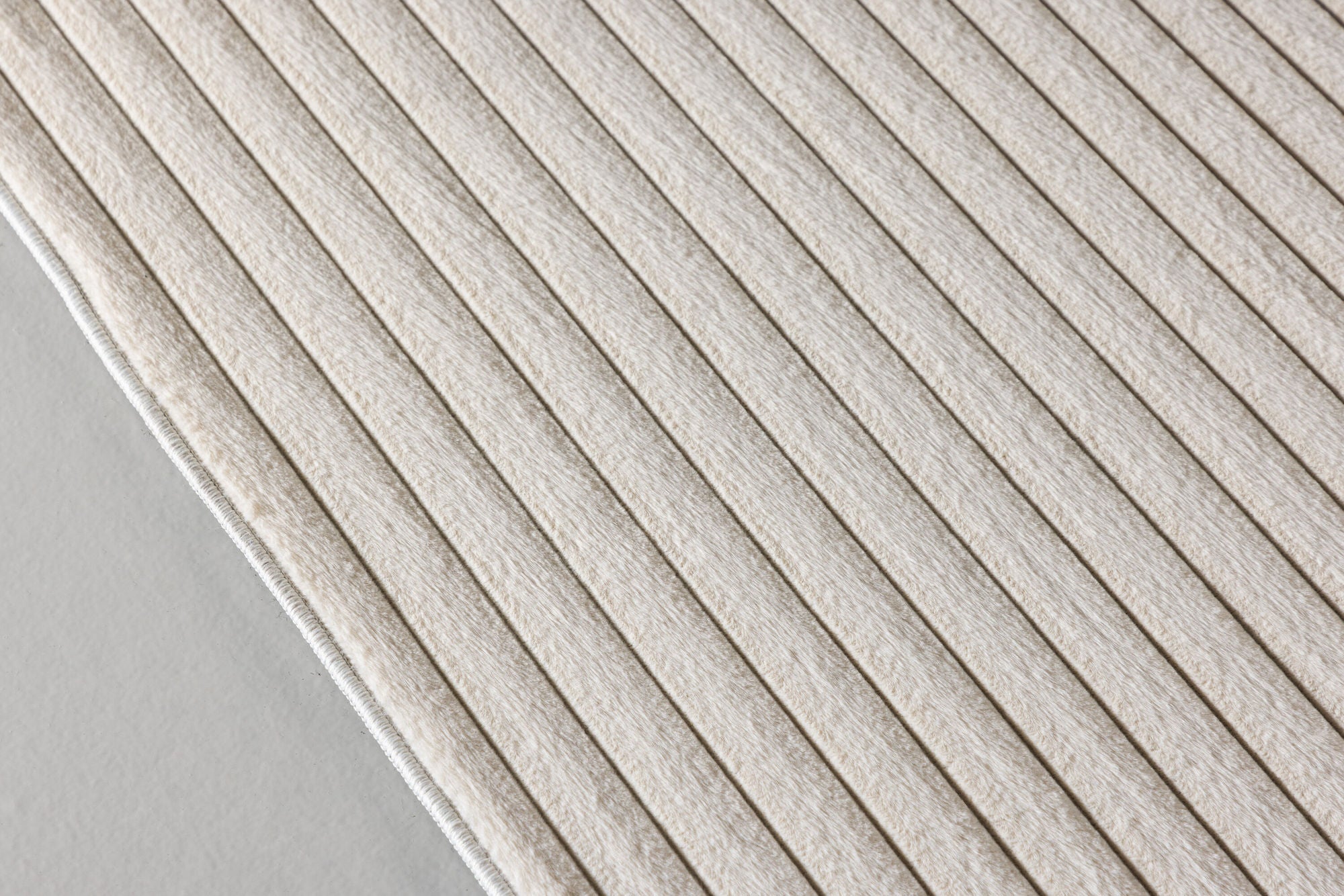 Teppich Miller 290*200cm - Cremeweiß-Teppiche-Venture Home-le canapé