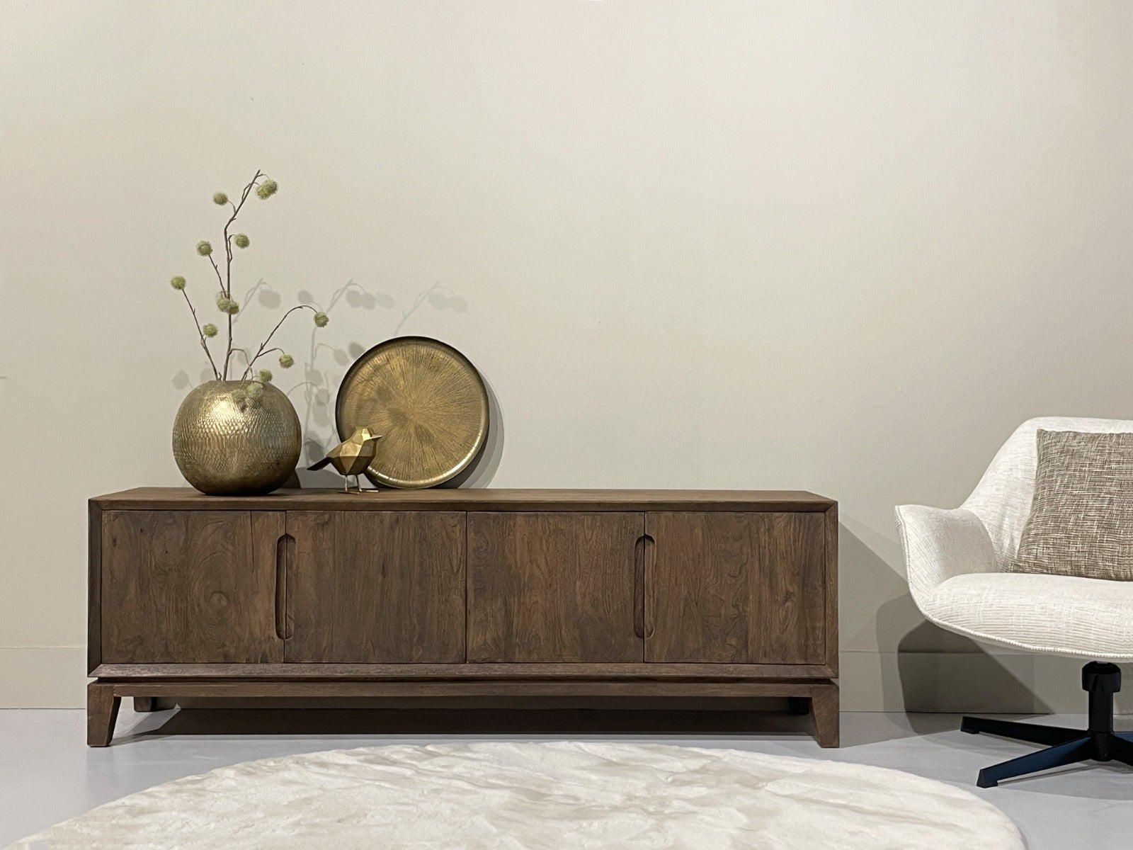 TV-Lowboard Cortez aus Mangoholz 170cm - Dunkelbraun-TV-lowboards-Livingfurn-le canapé