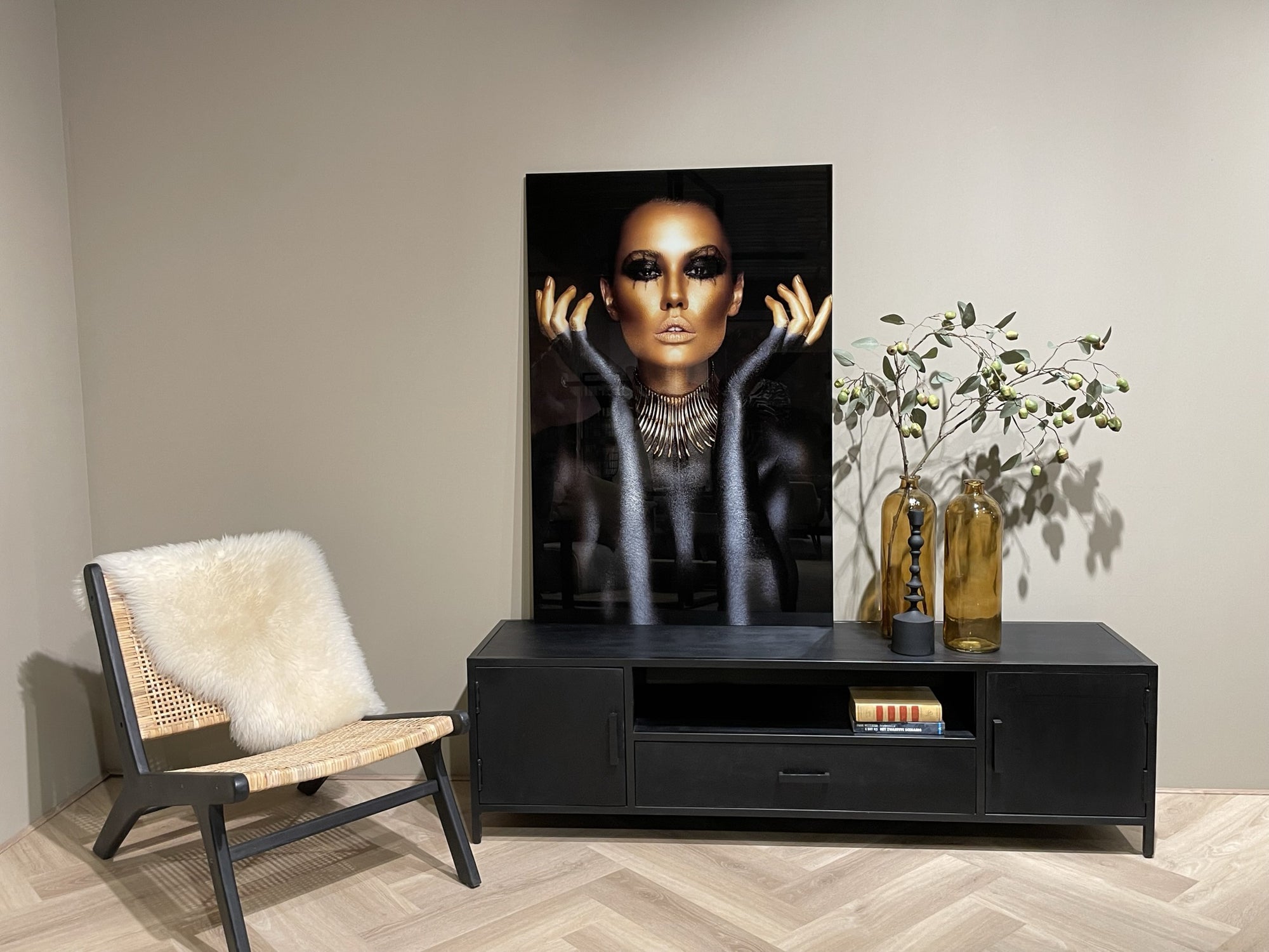 TV-Lowboard Kala aus Mangoholz 160*45cm - Schwarz-TV-lowboards-Livingfurn-le canapé